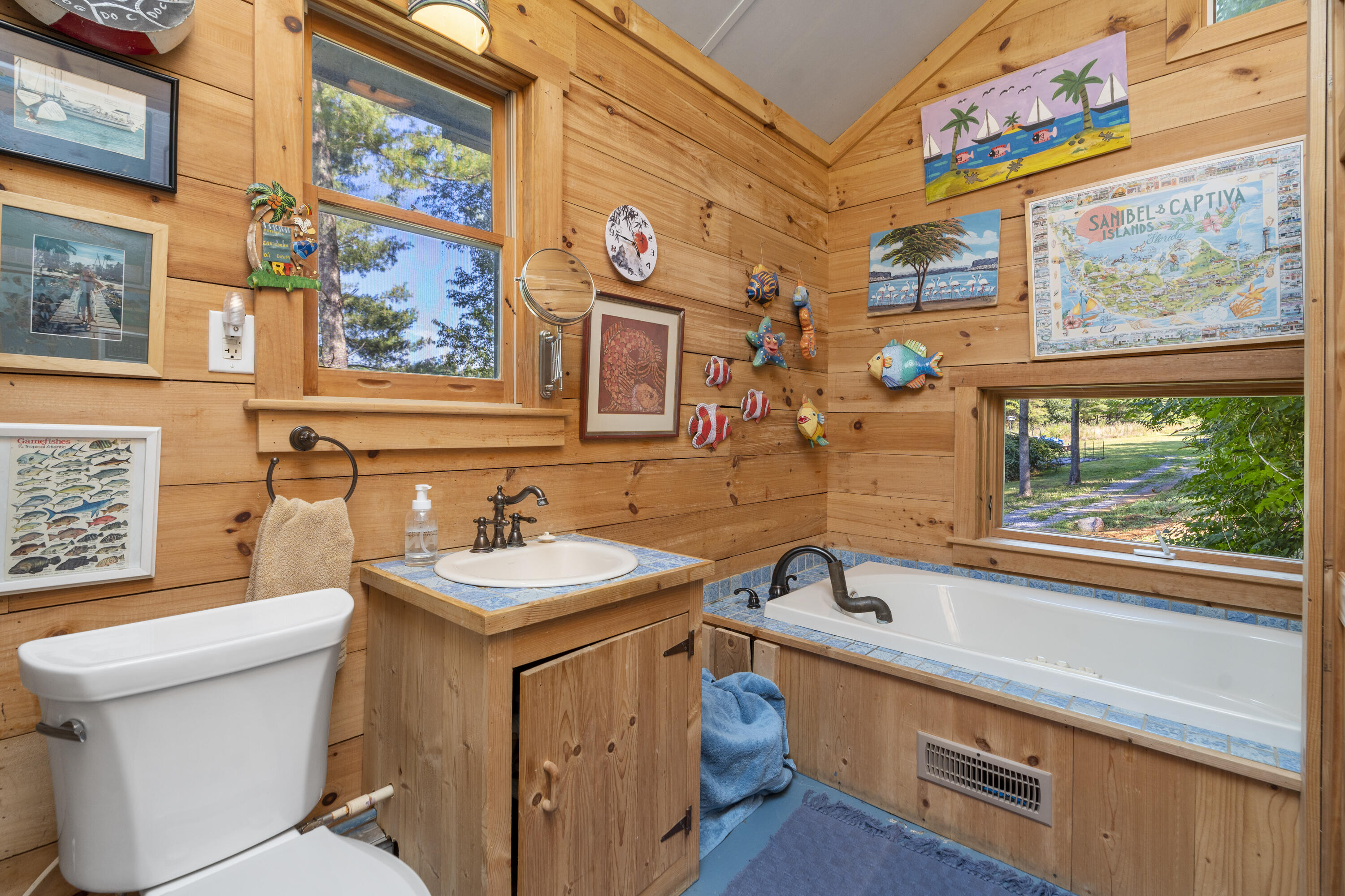 801 Broadhead School Rd