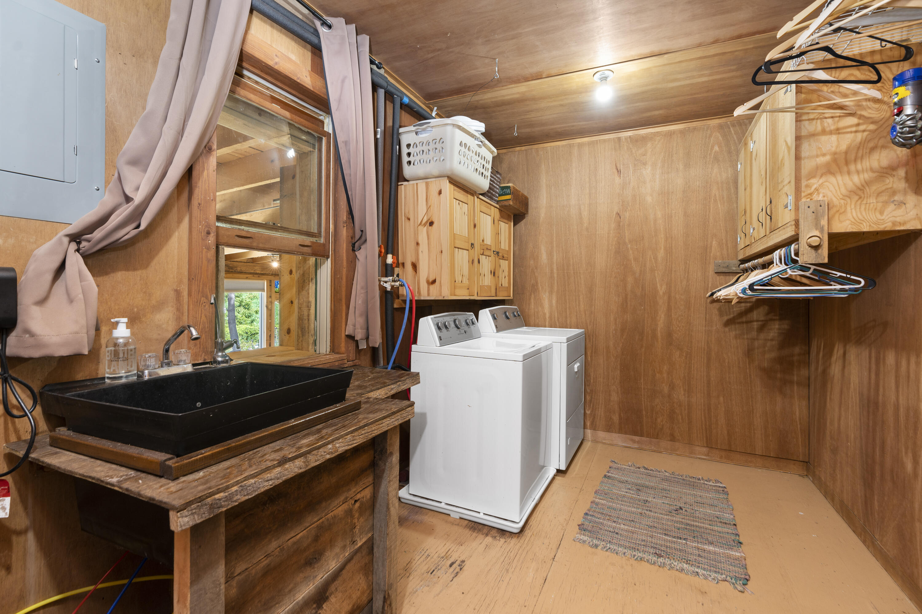 801 Broadhead School Rd