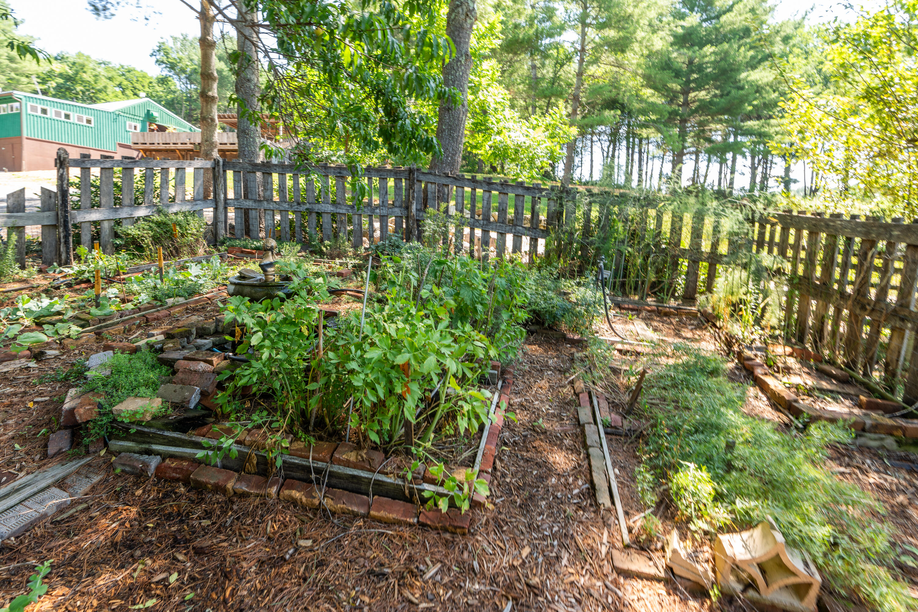 801 Broadhead School Rd