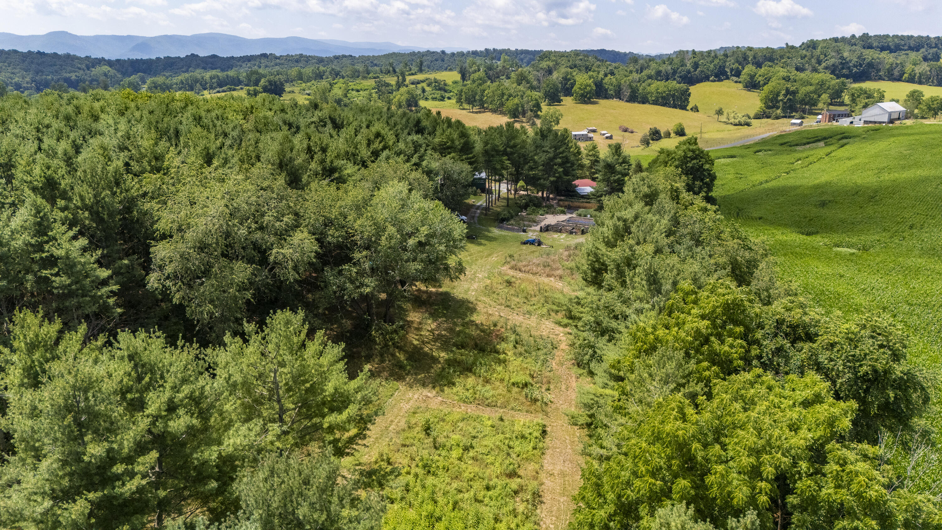 801 Broadhead School Rd