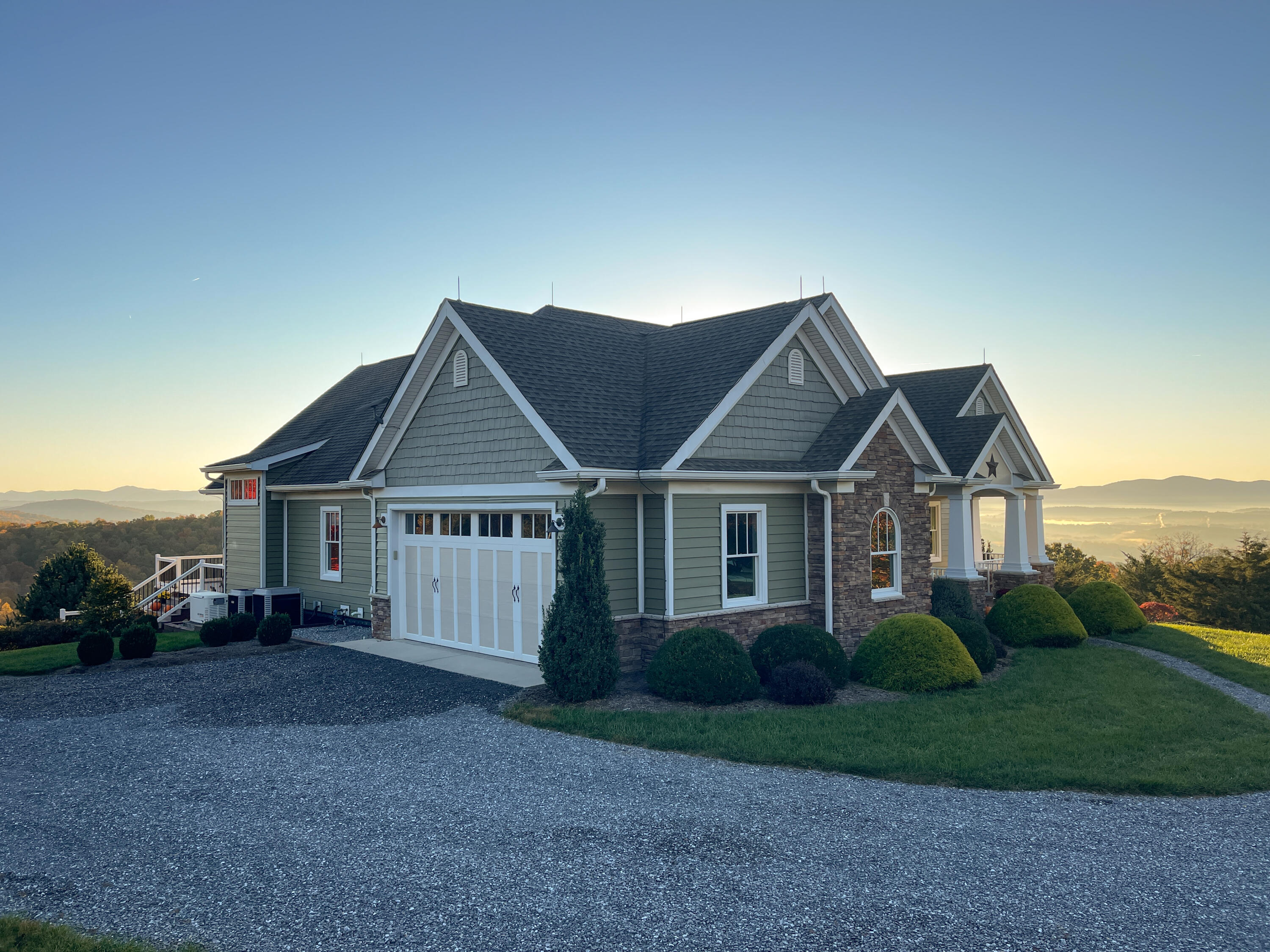 262 Shenandoah View Dr