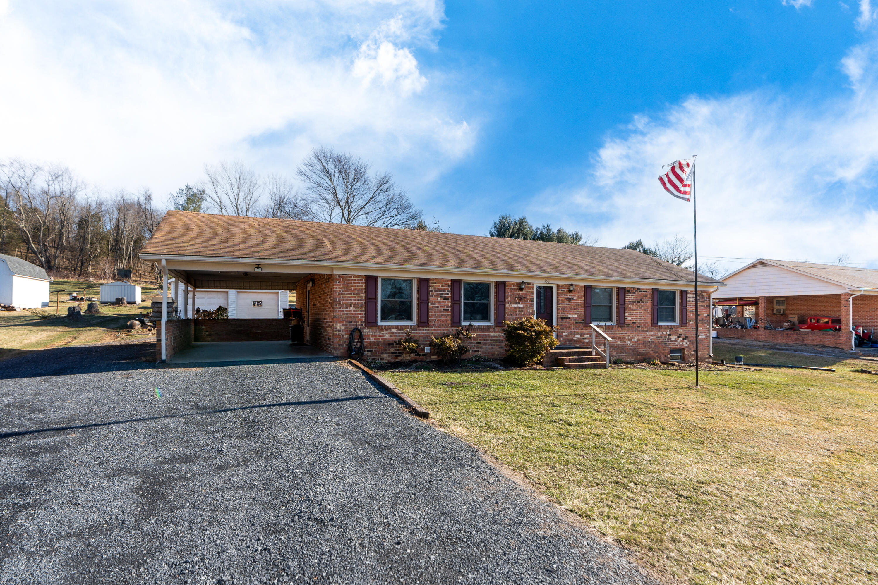 558 Galena Rd