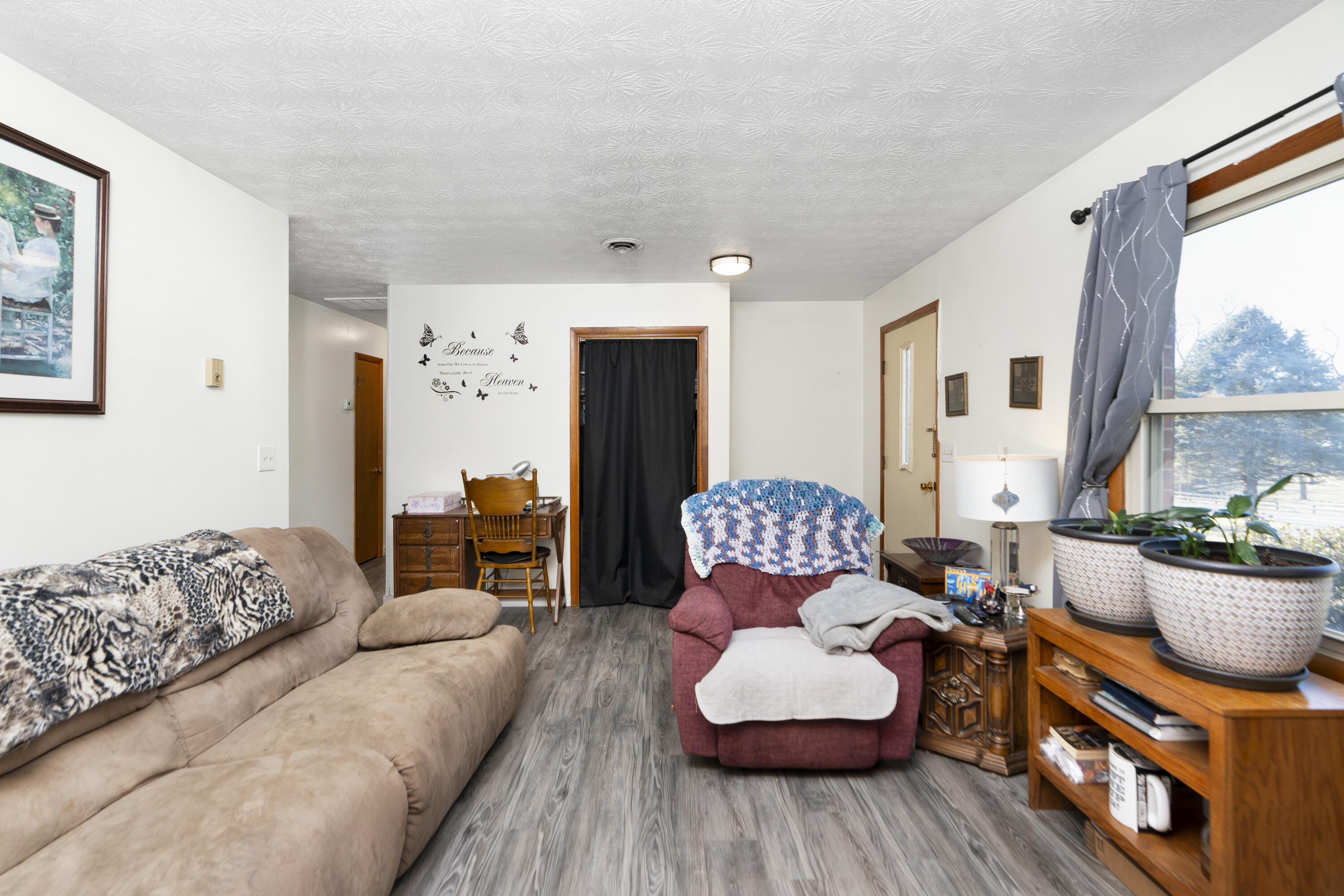 558 Galena Rd