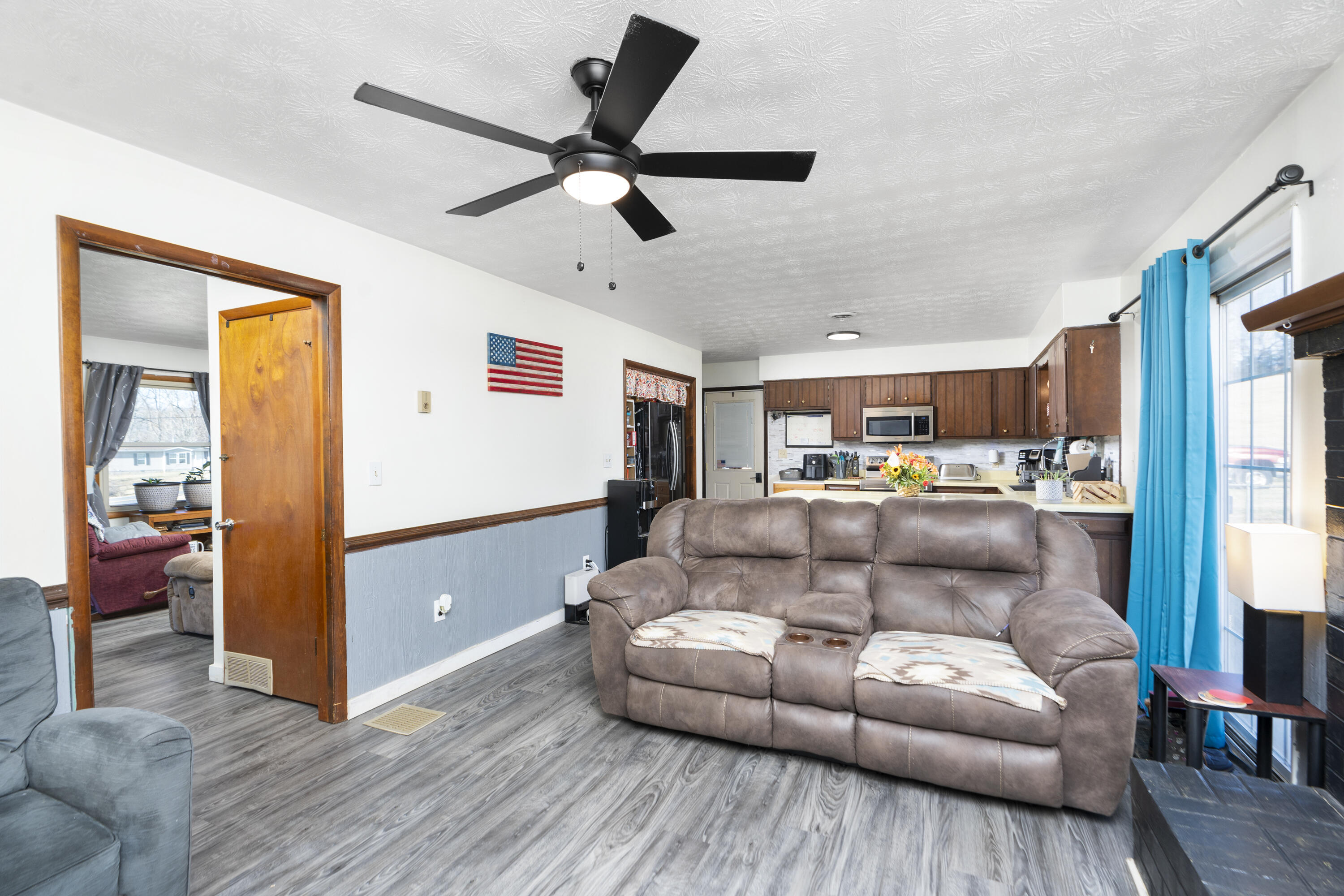 558 Galena Rd