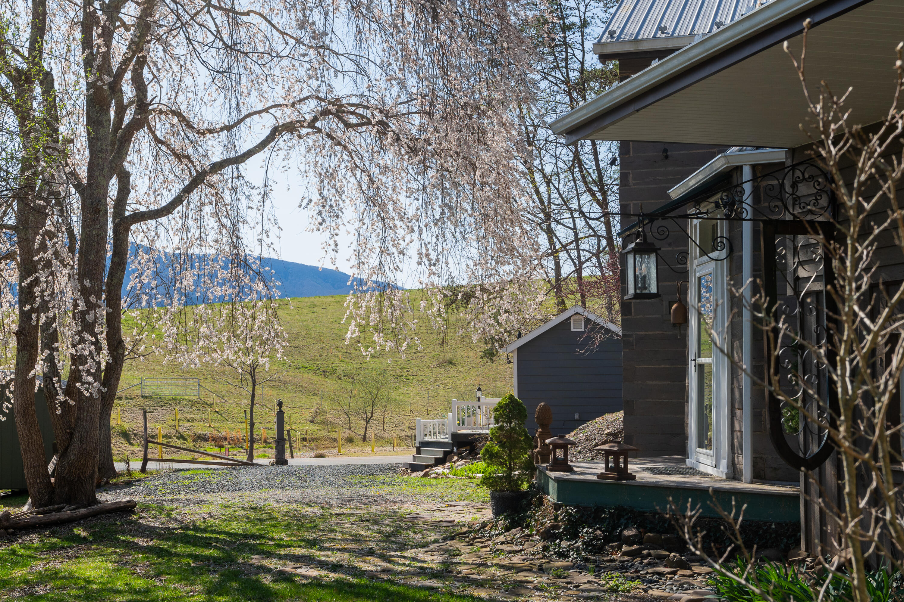 2665 Deerfield Valley Road Rd