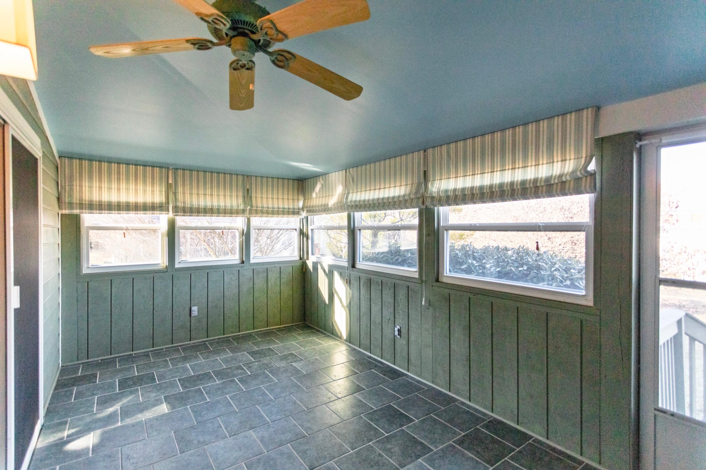 8 Sixty West Dr