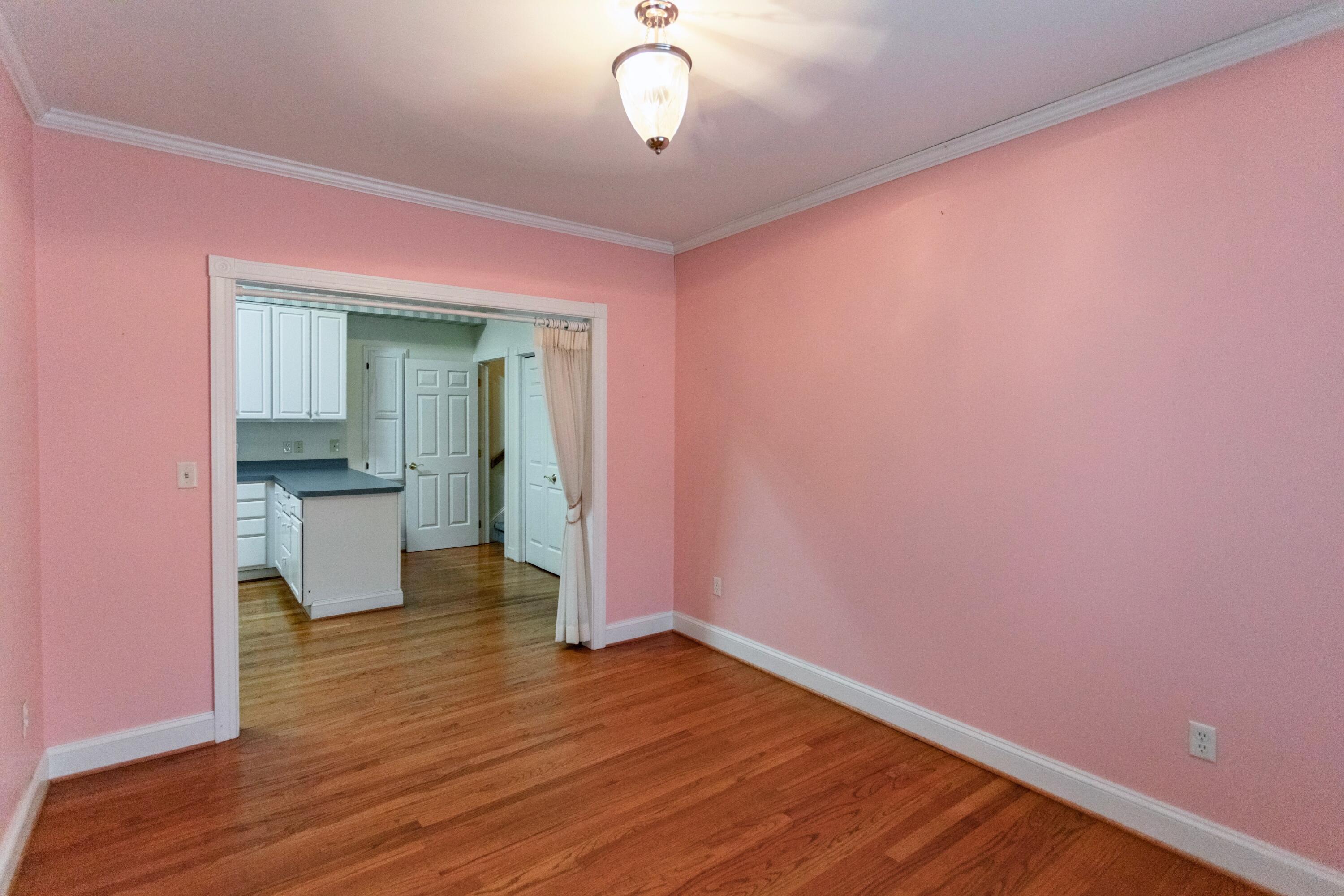 8 Sixty West Dr