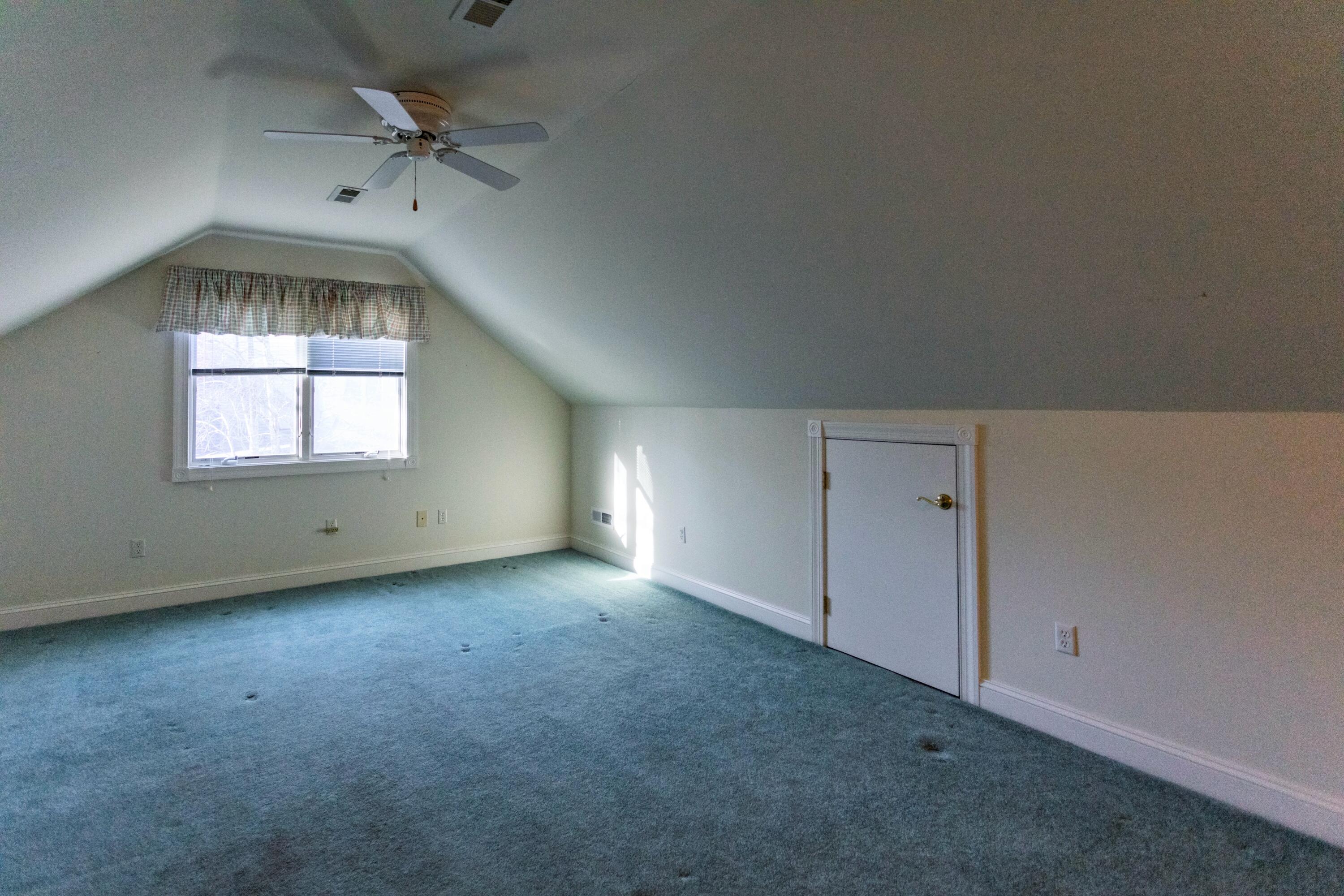8 Sixty West Dr