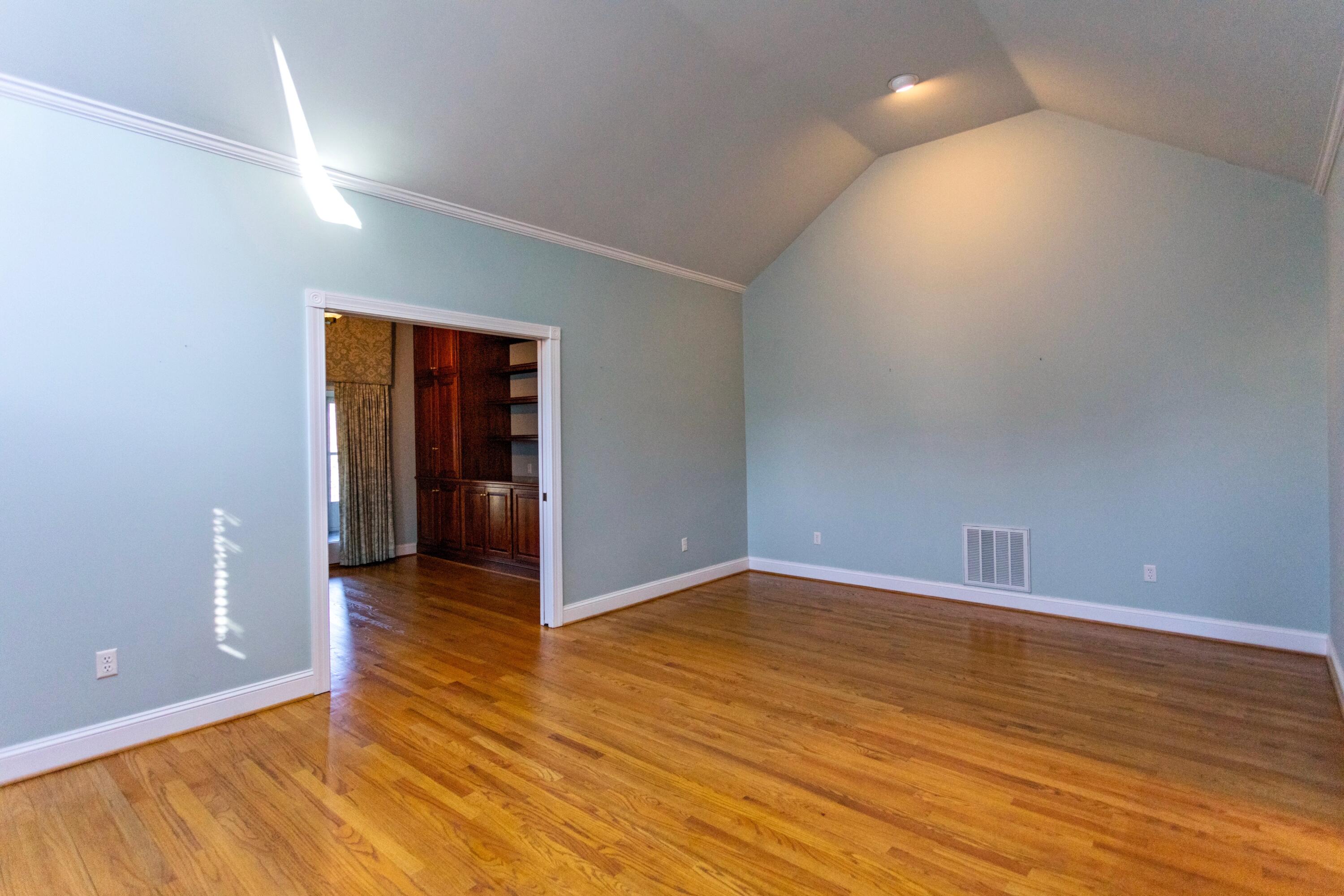 8 Sixty West Dr