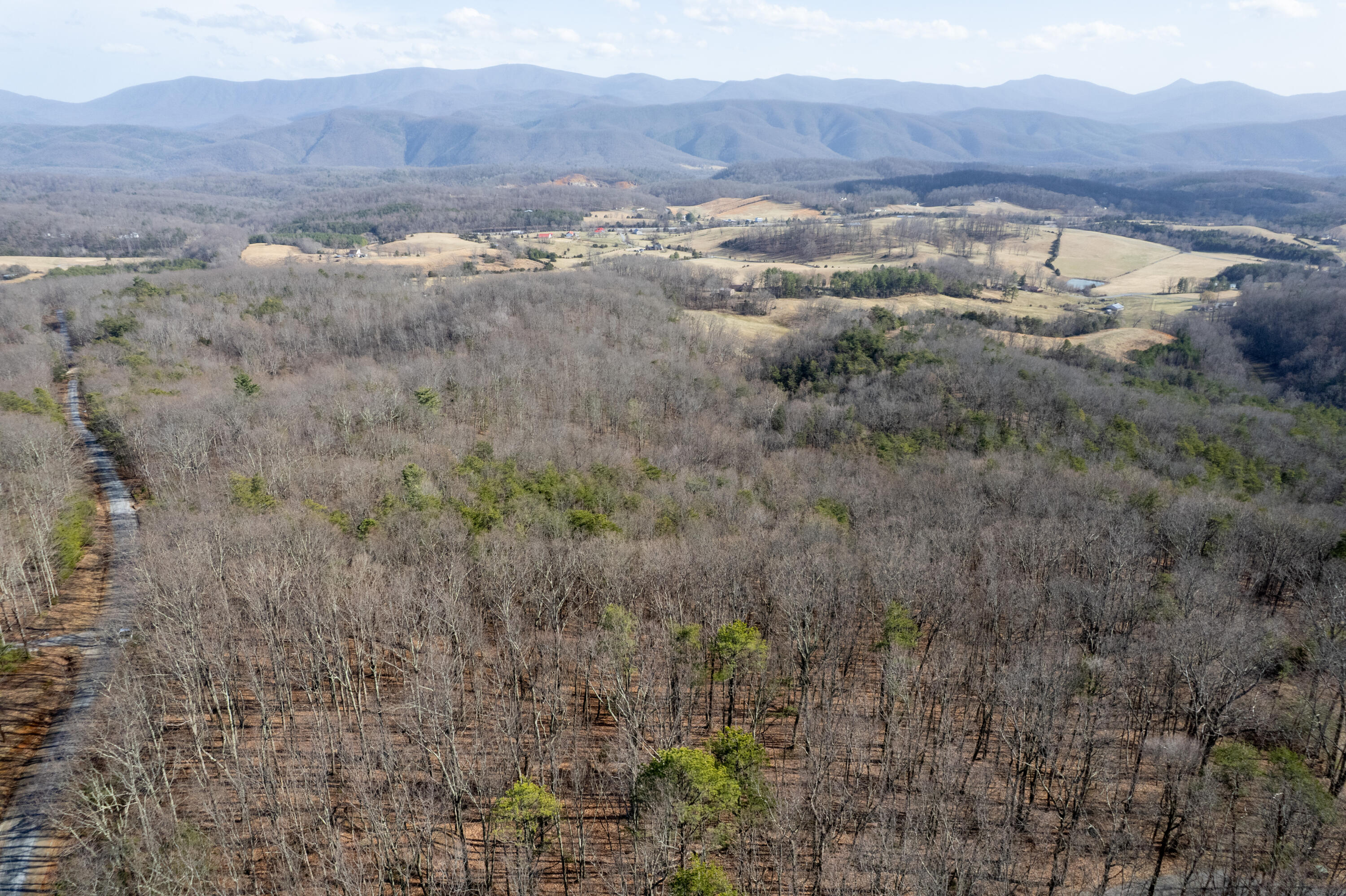 000 Short Hill Dr Unit: 13