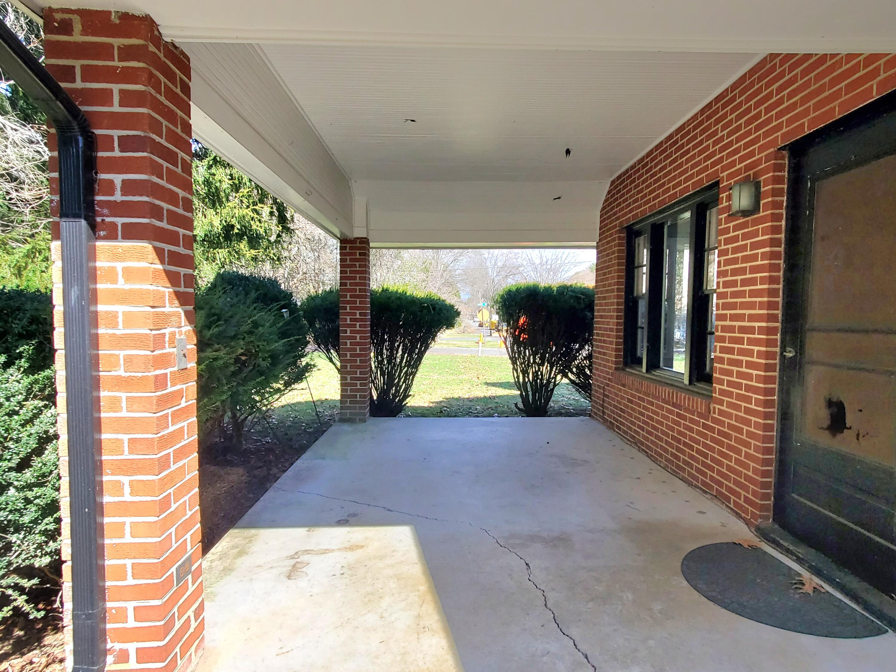 800 Sunset Dr