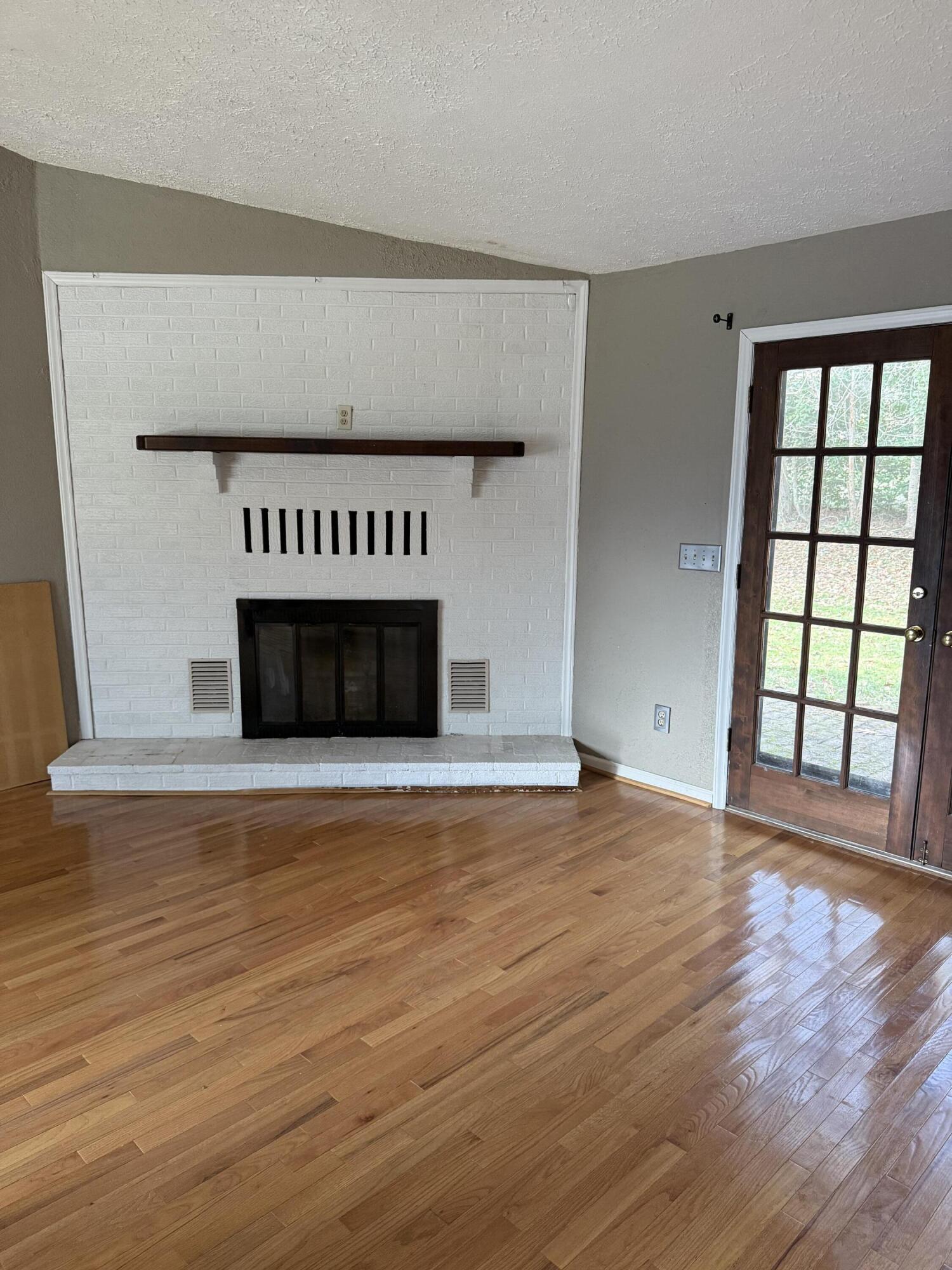 800 Sunset Dr