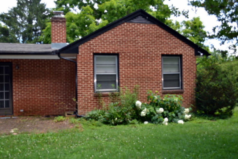 800 Sunset Dr