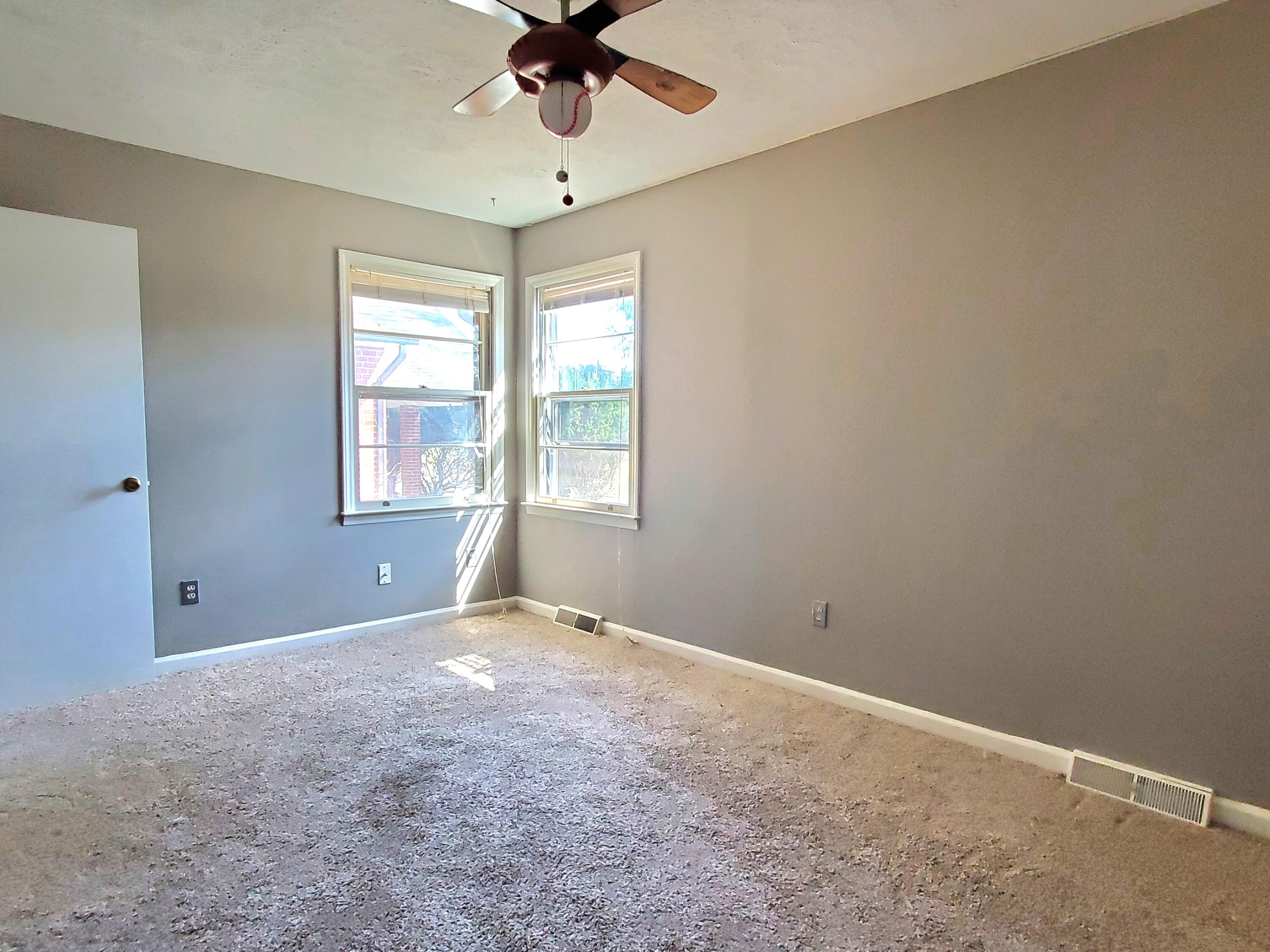 800 Sunset Dr