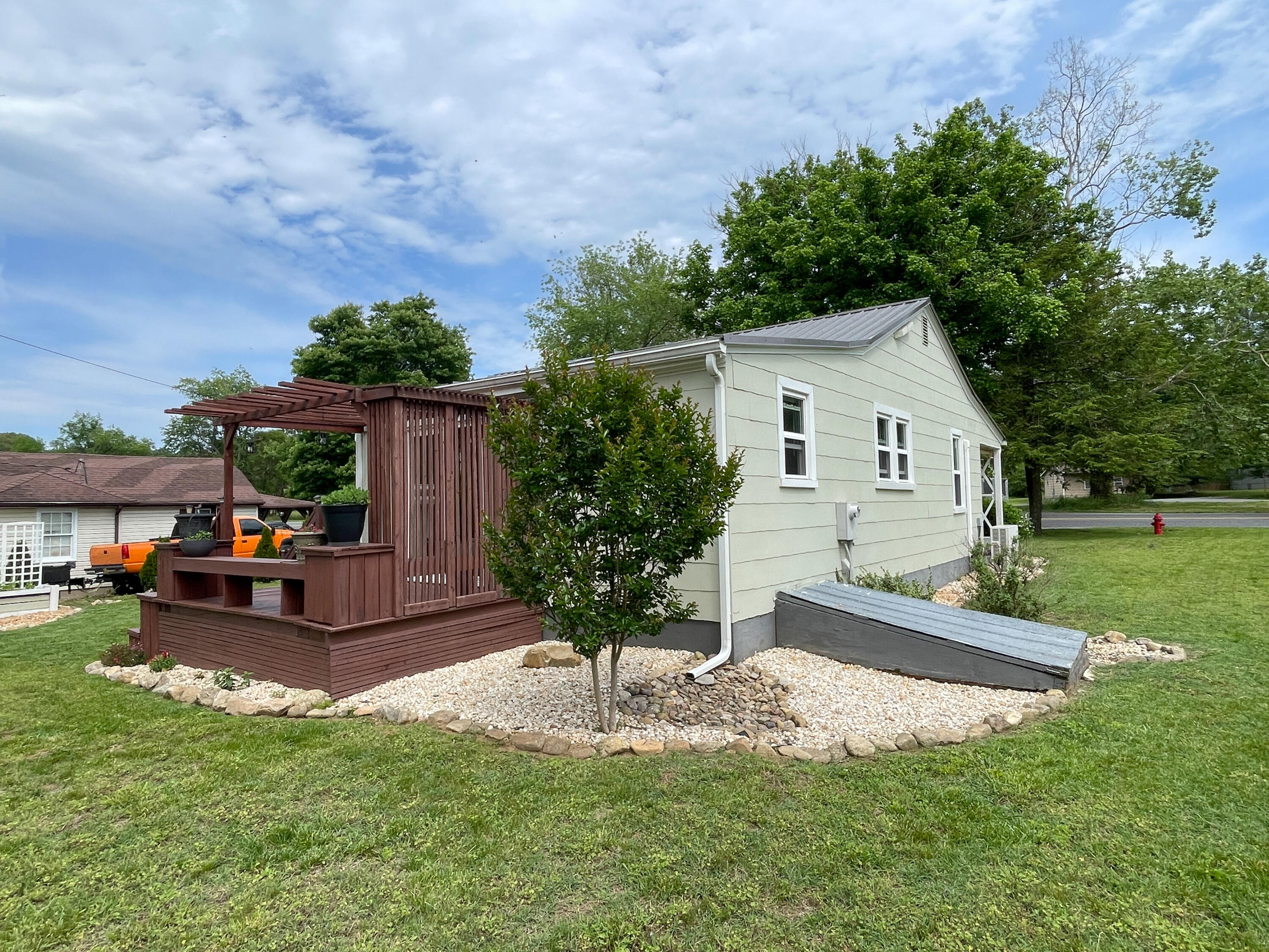 1156 Arnolds Valley Rd