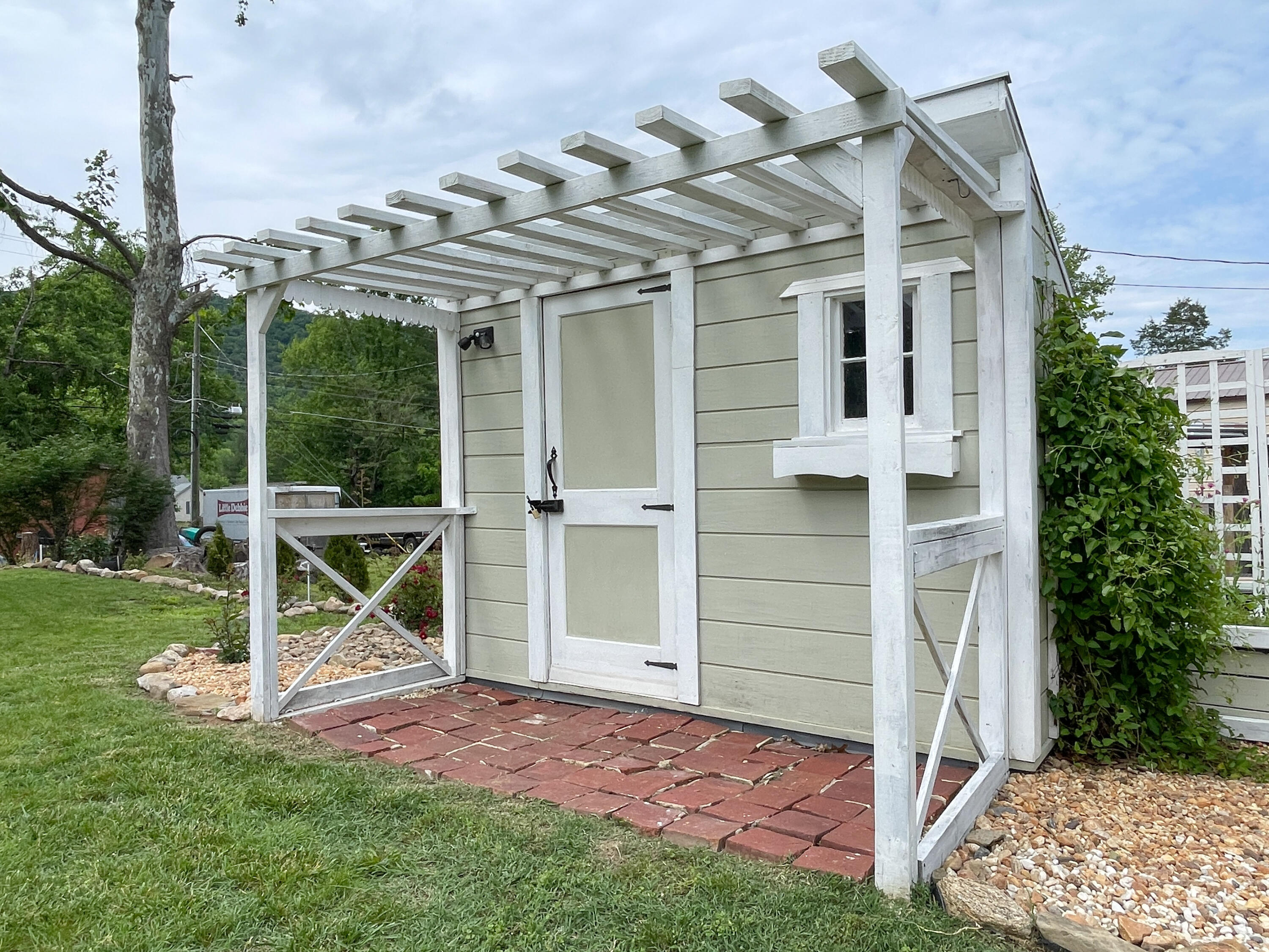 1156 Arnolds Valley Rd