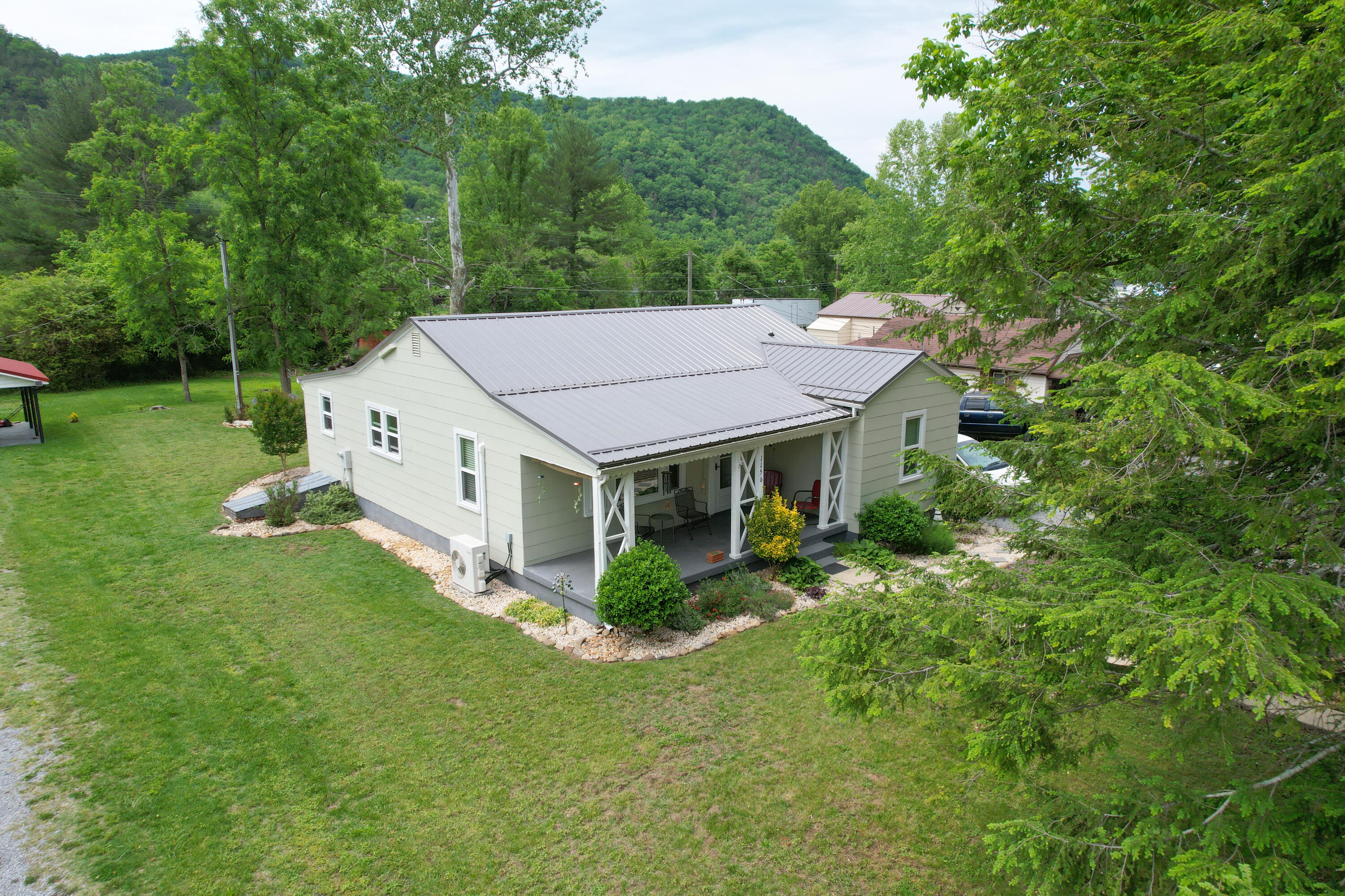 1156 Arnolds Valley Rd