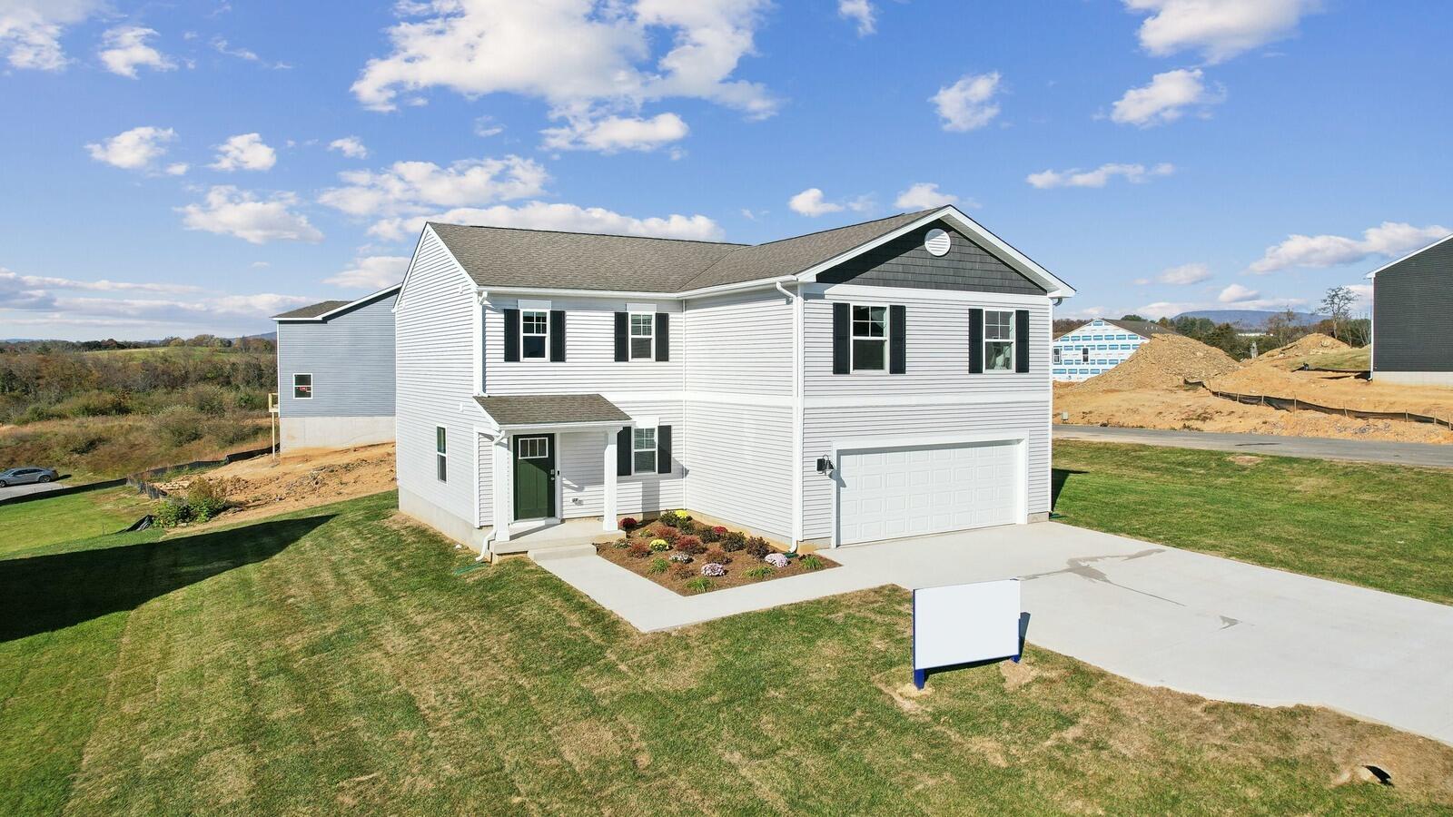 75 Pommel Ln