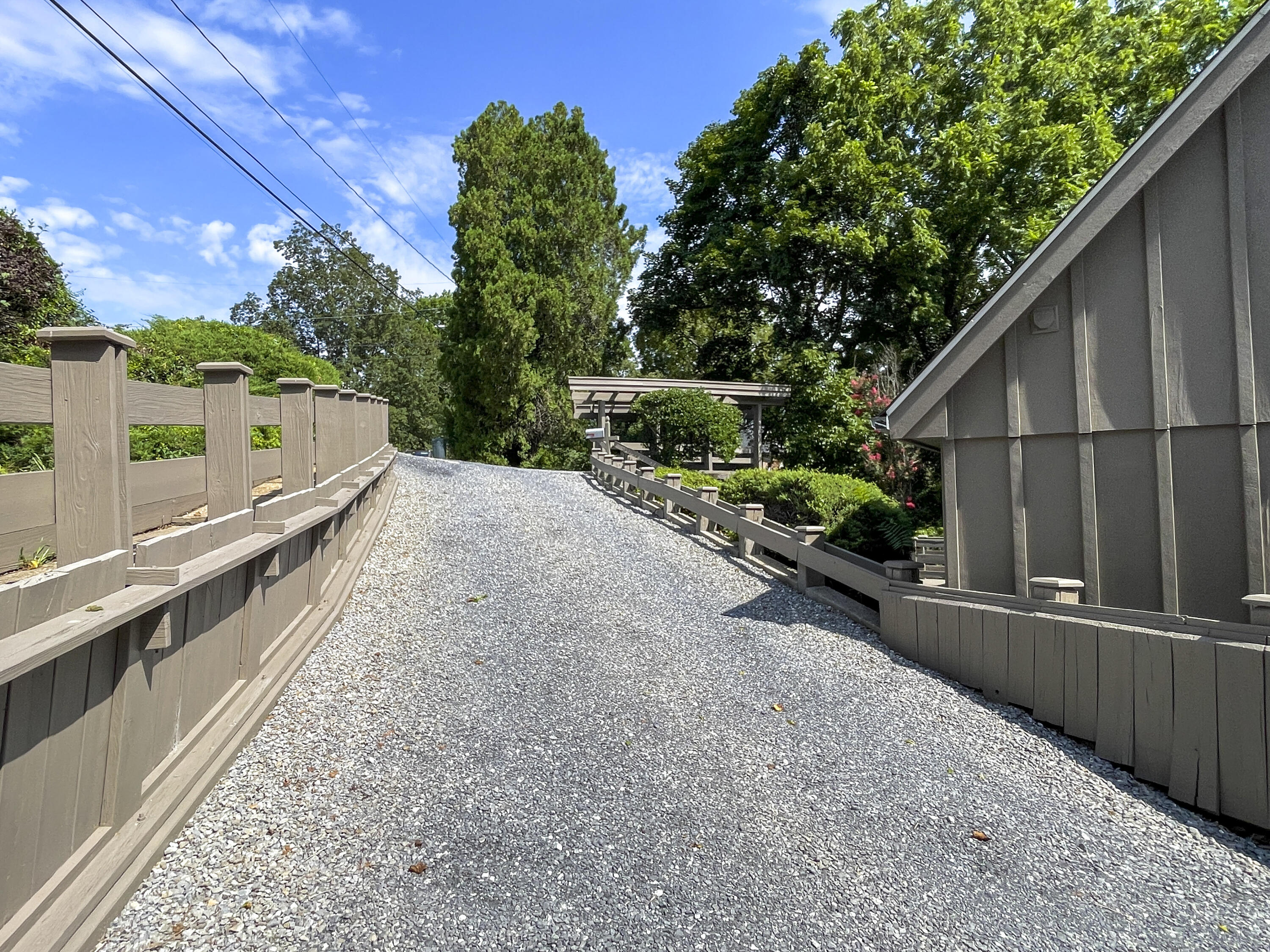 612 & 610 Stonewall St