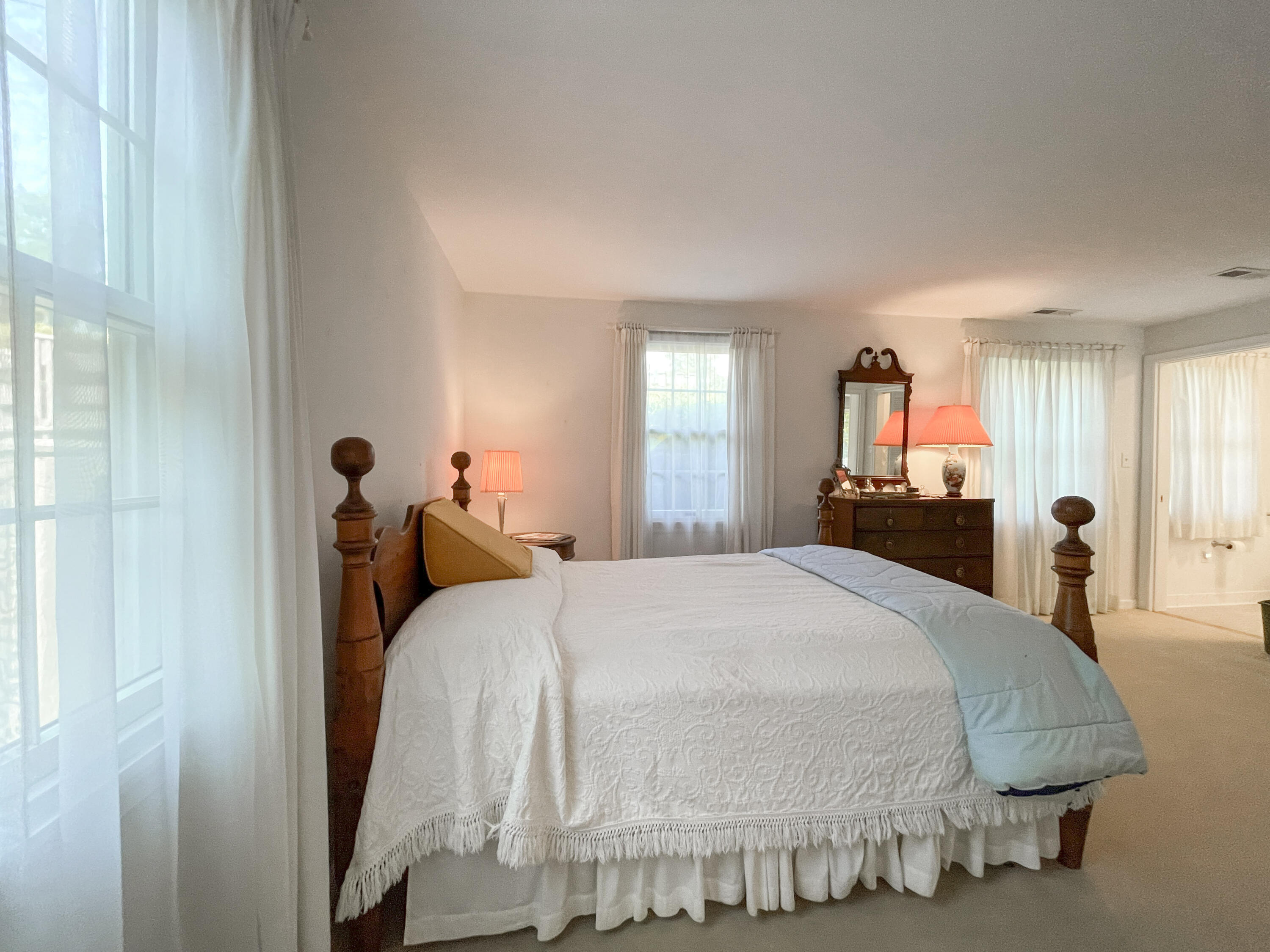 612 & 610 Stonewall St