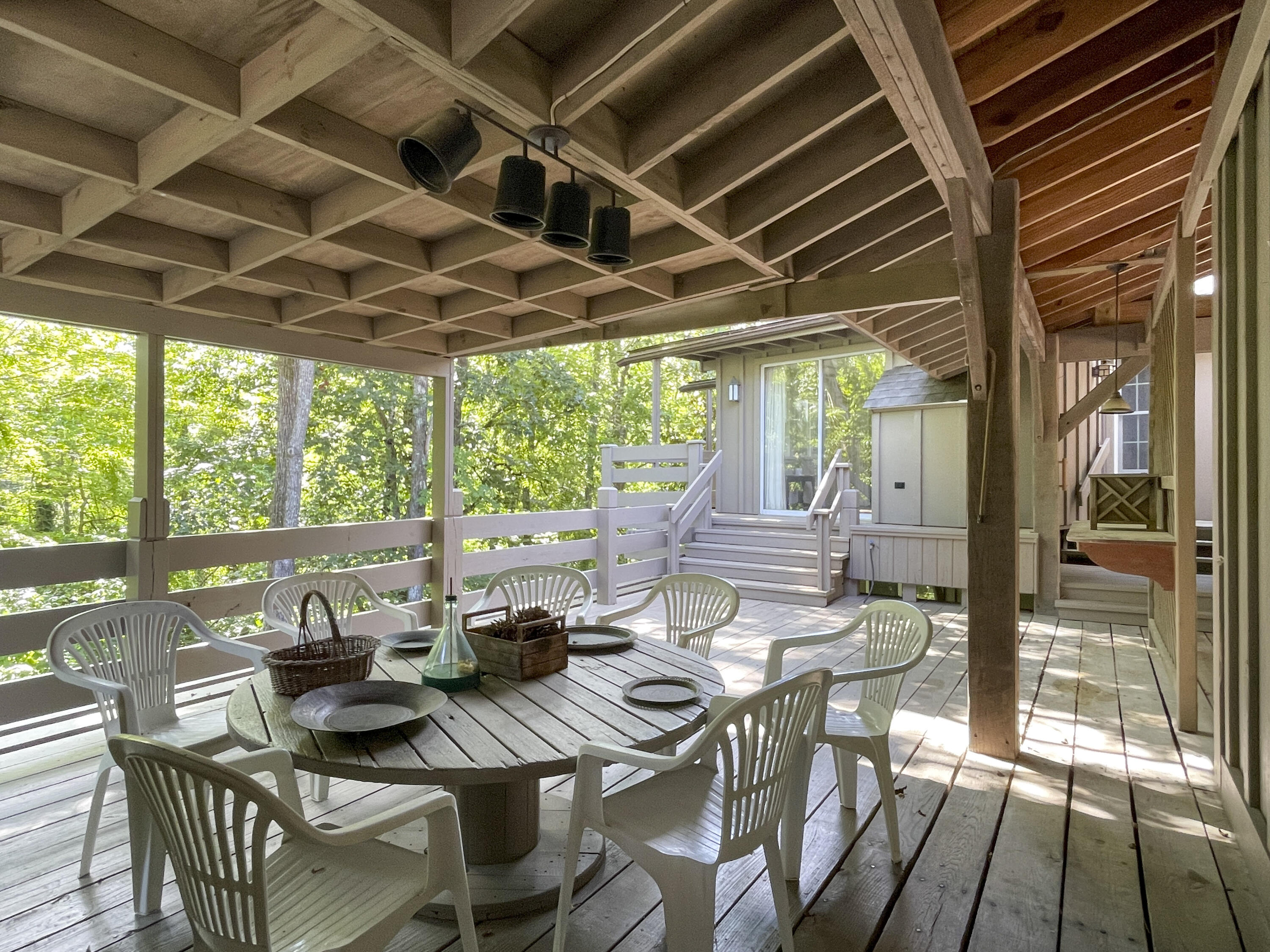 612 & 610 Stonewall St