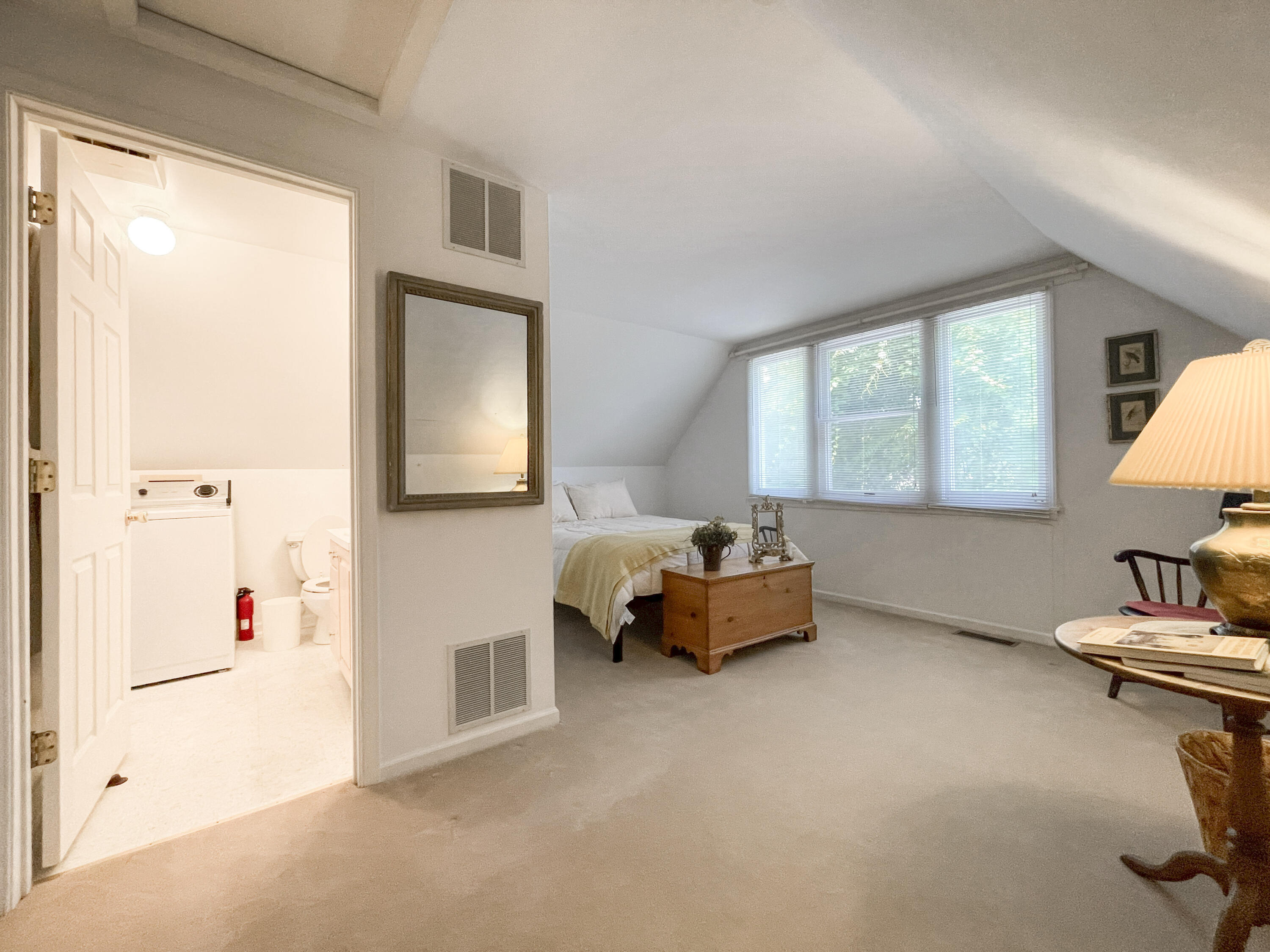 612 & 610 Stonewall St