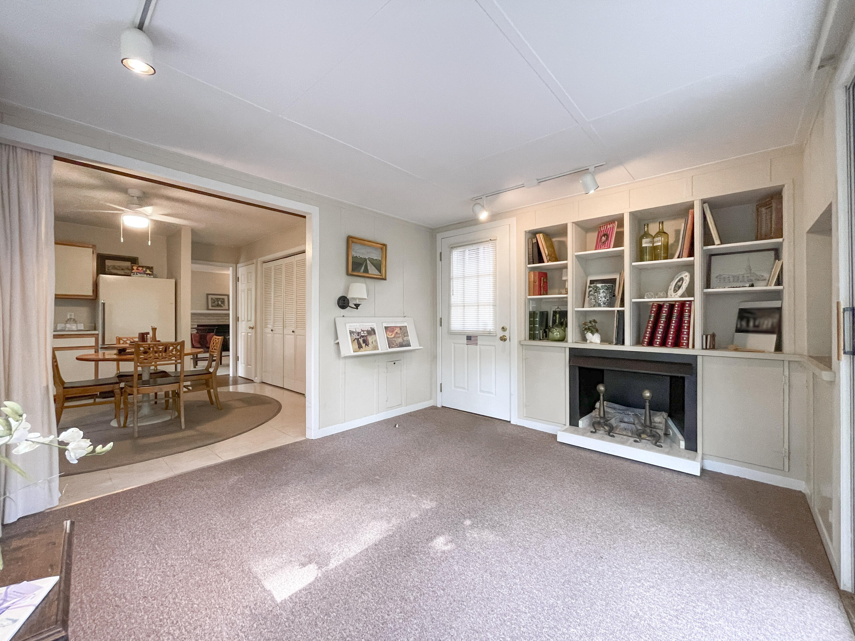 612 & 610 Stonewall St