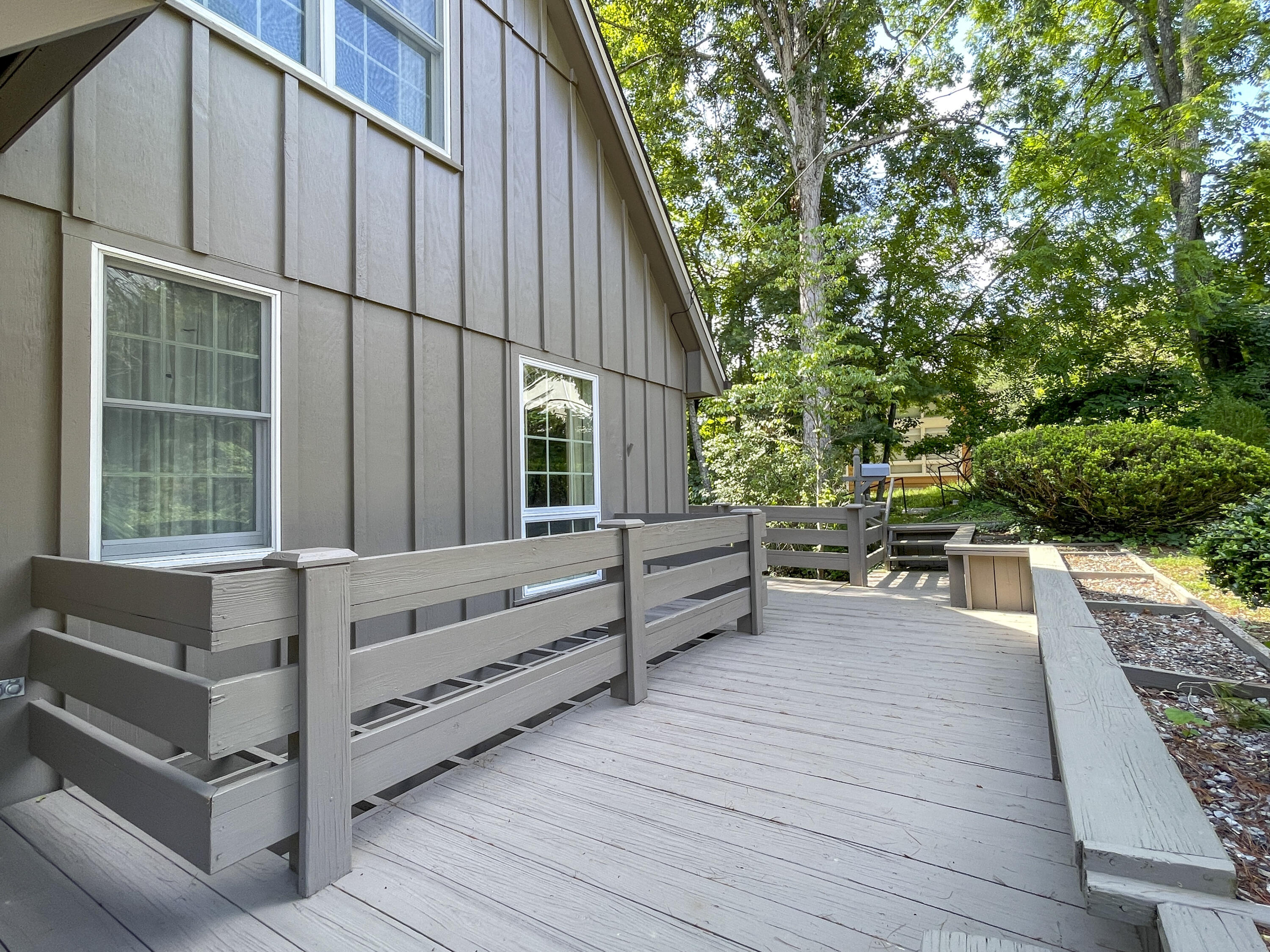 612 & 610 Stonewall St