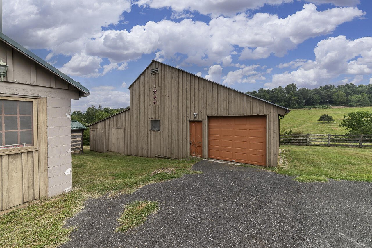 5522 N Lee Highway