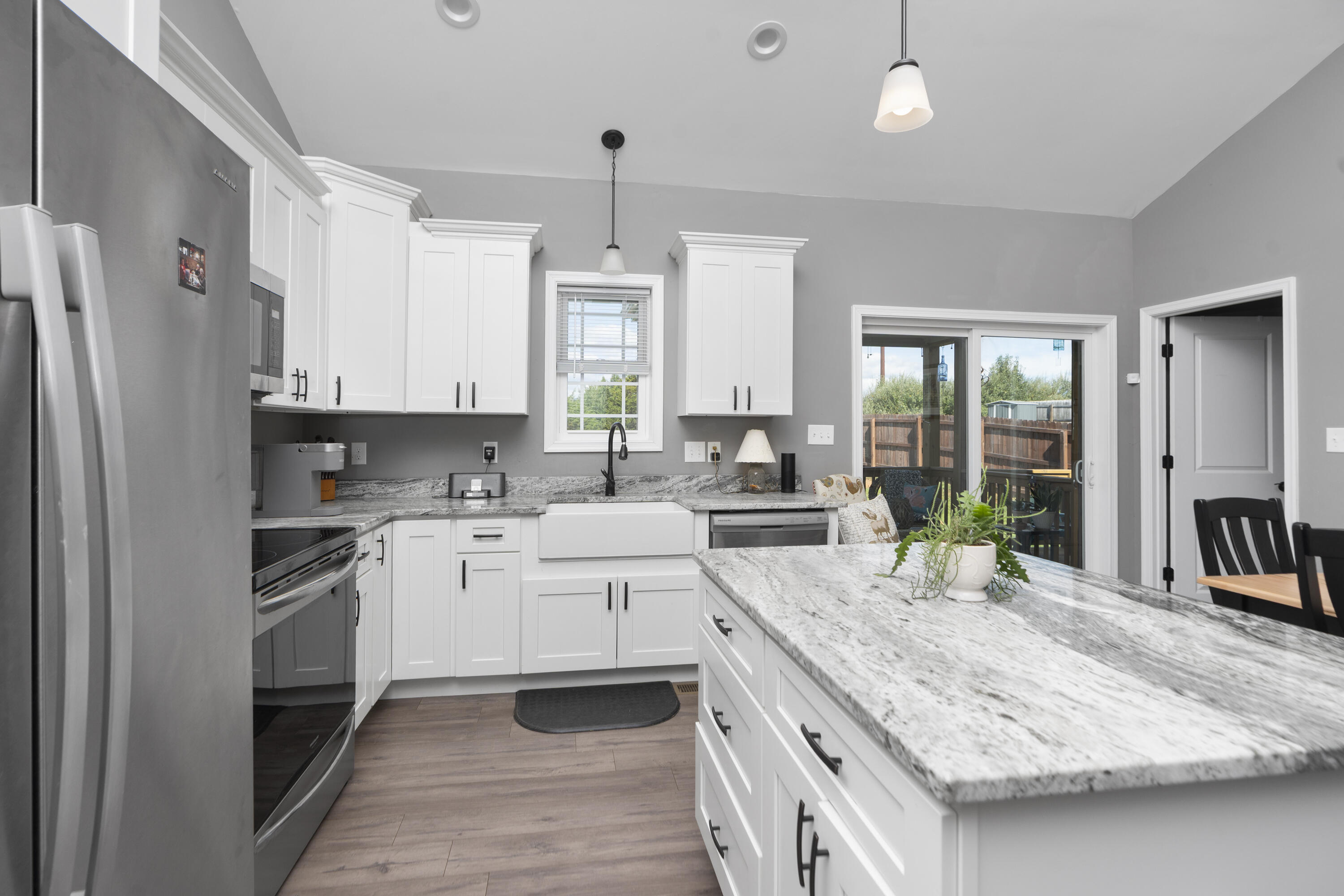 290 Thoroughbred Cir