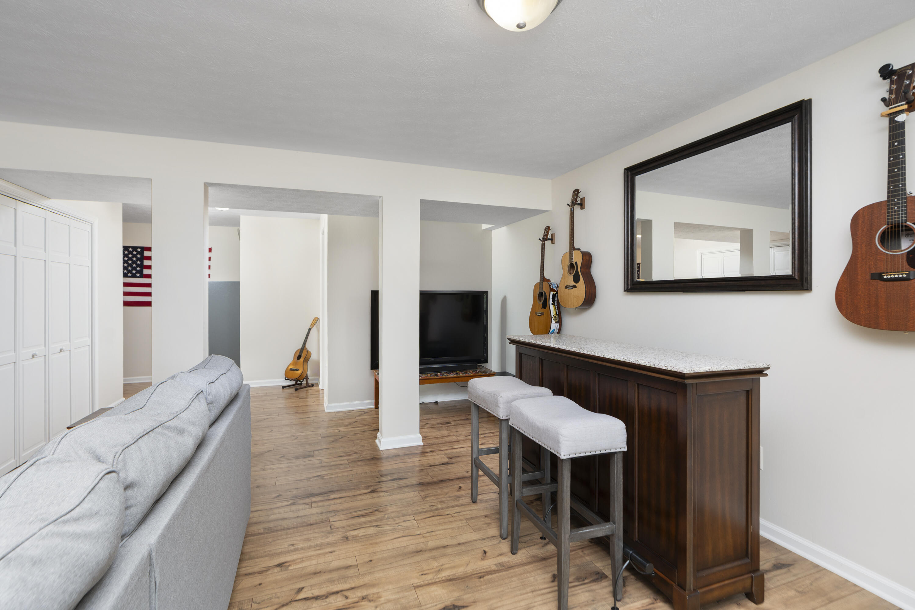 145 Thoroughbred Cir