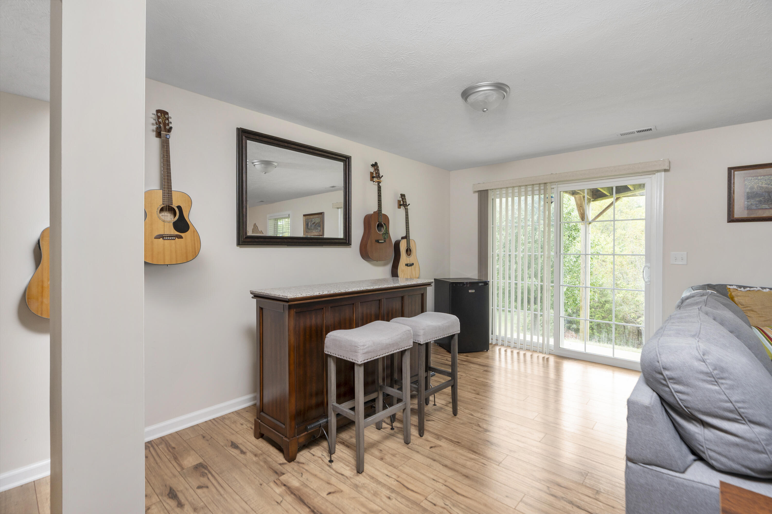 145 Thoroughbred Cir