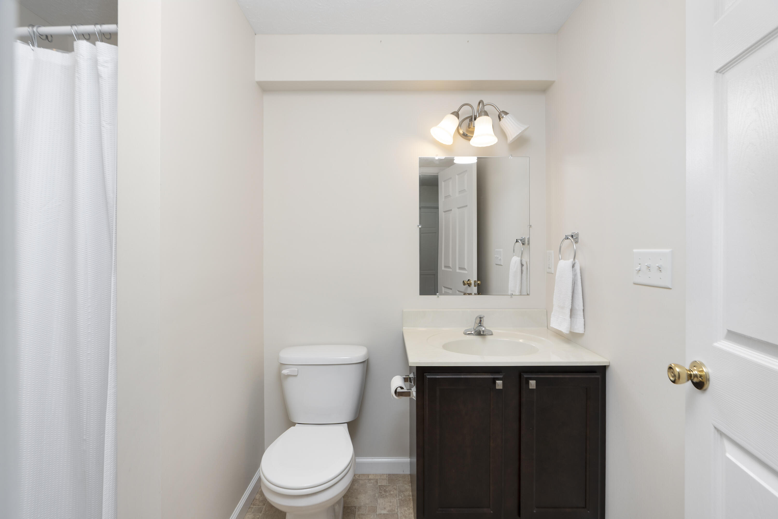 145 Thoroughbred Cir