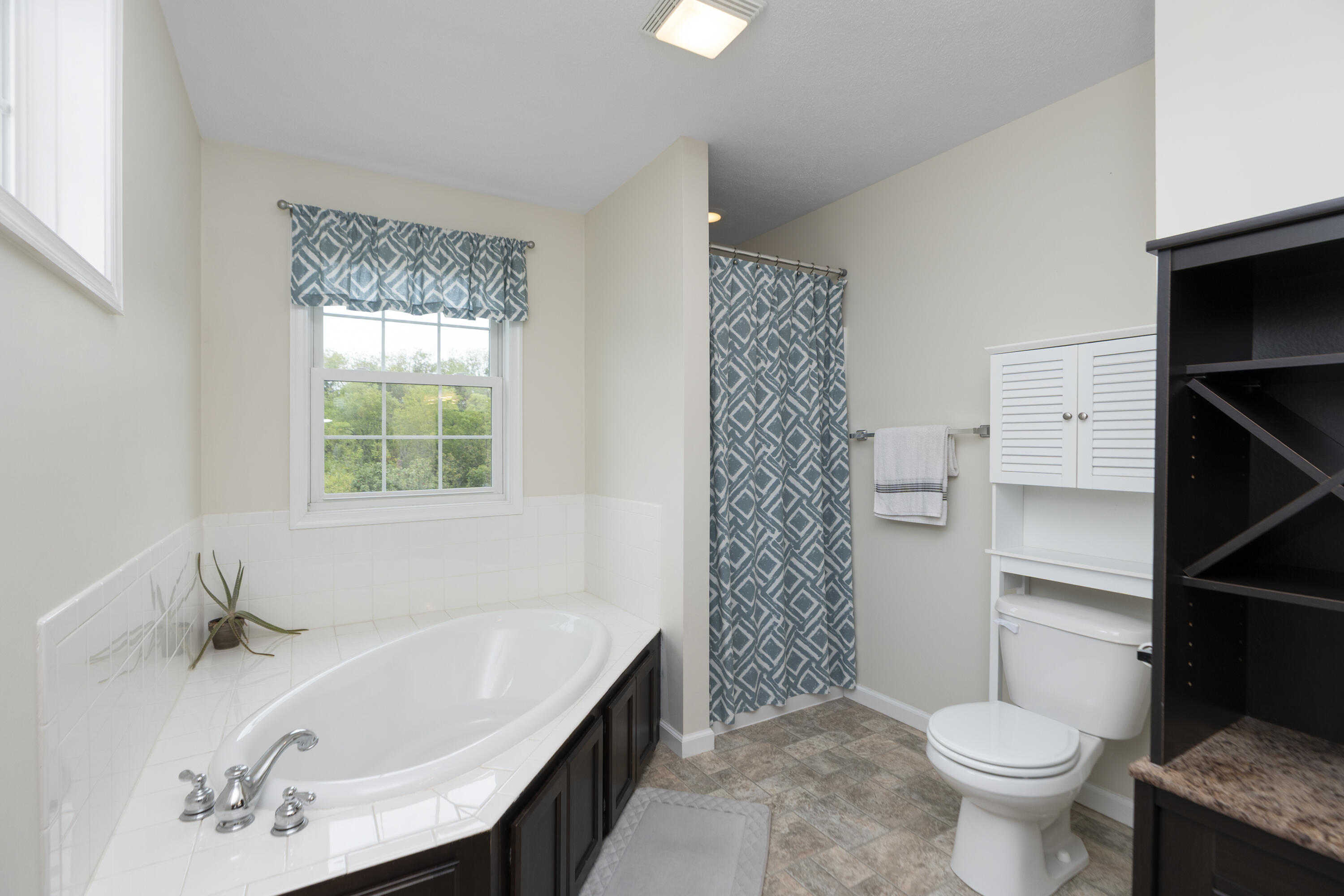 145 Thoroughbred Cir