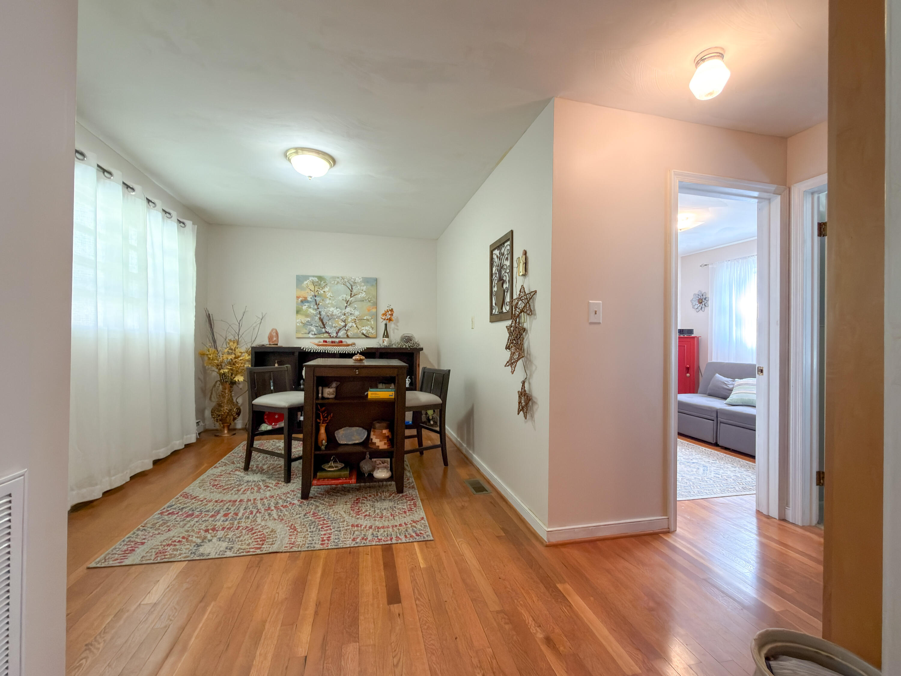 41 Twin Rivers Ln