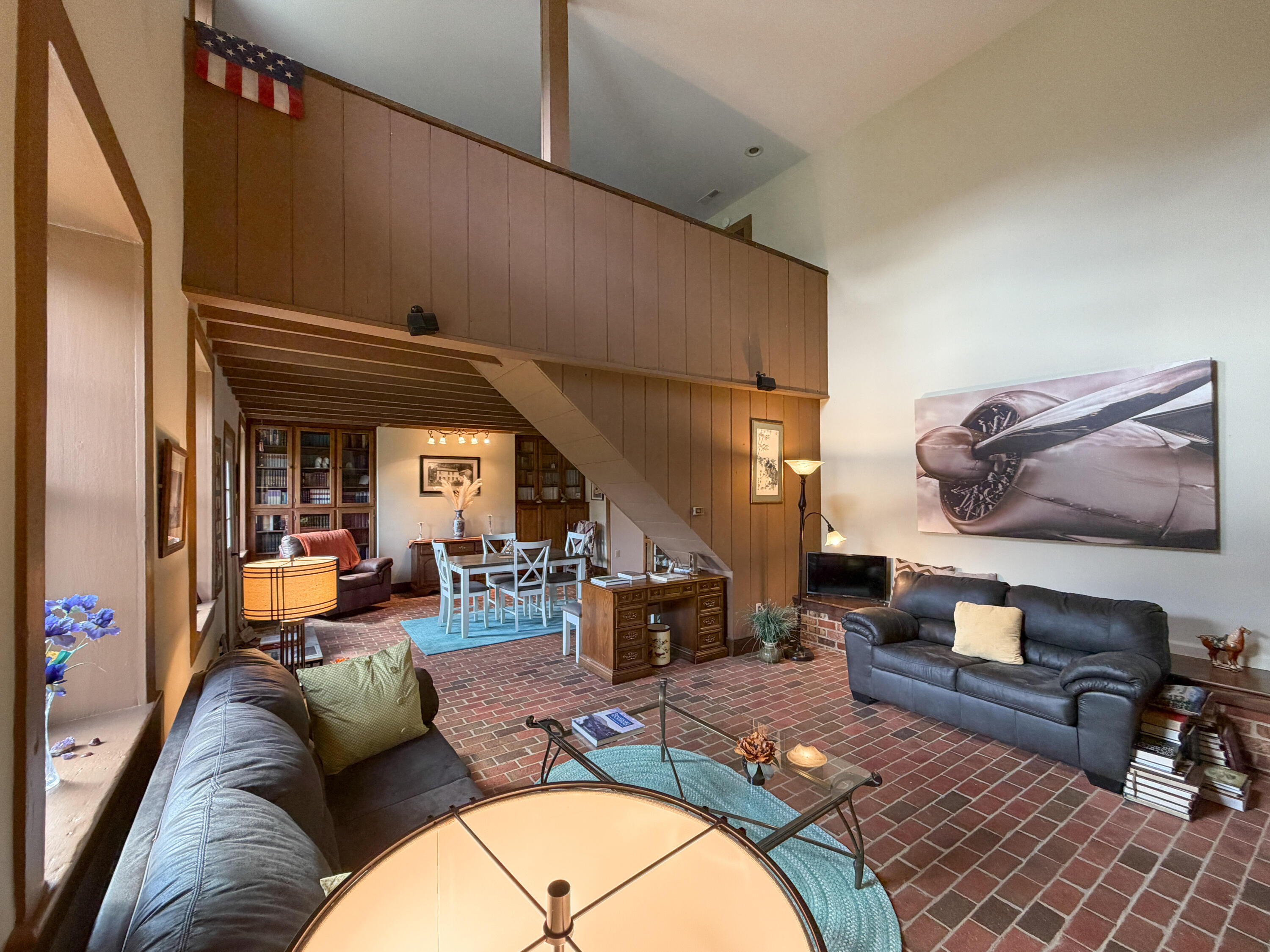 41 Twin Rivers Ln