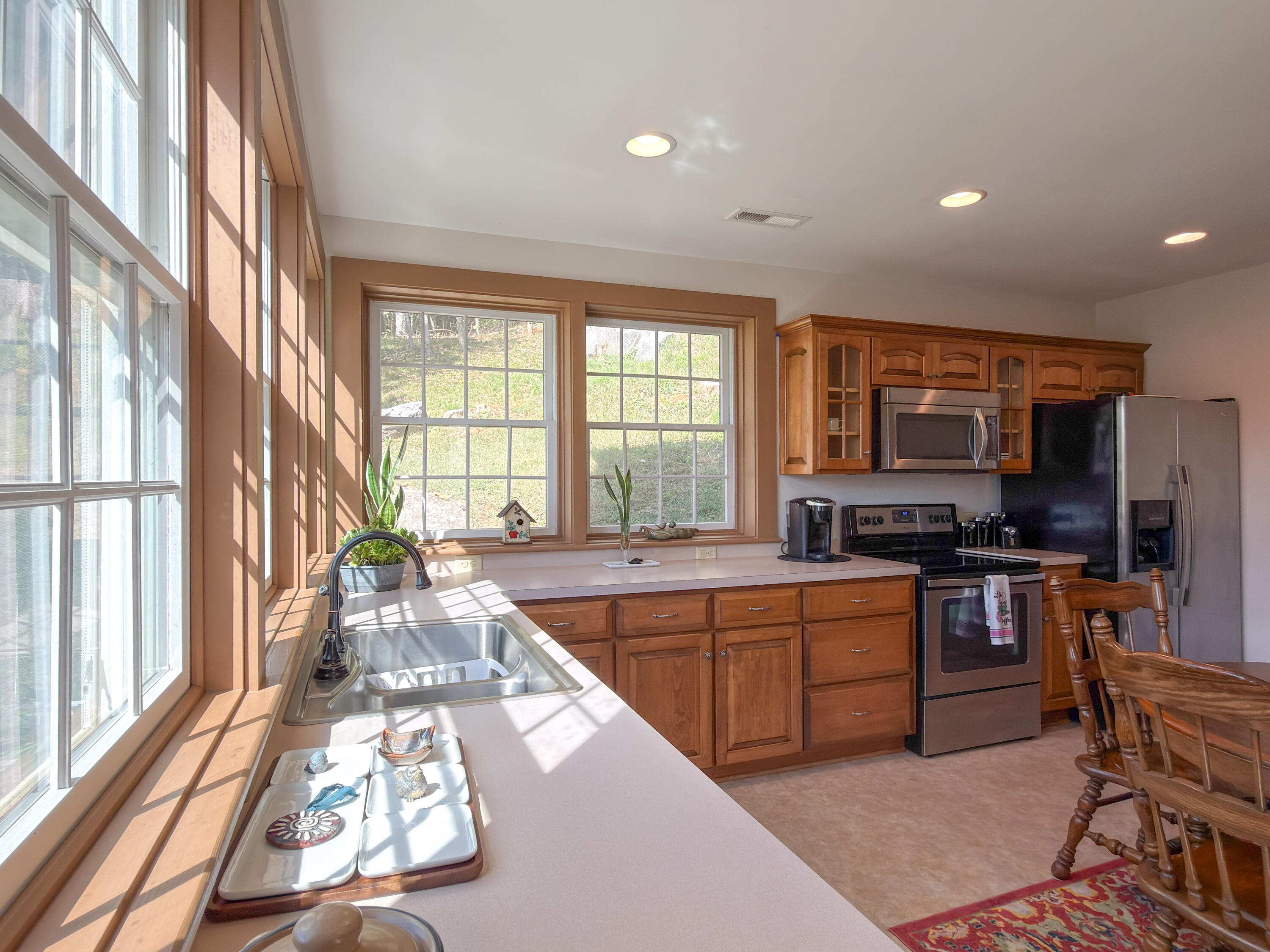 41 Twin Rivers Ln