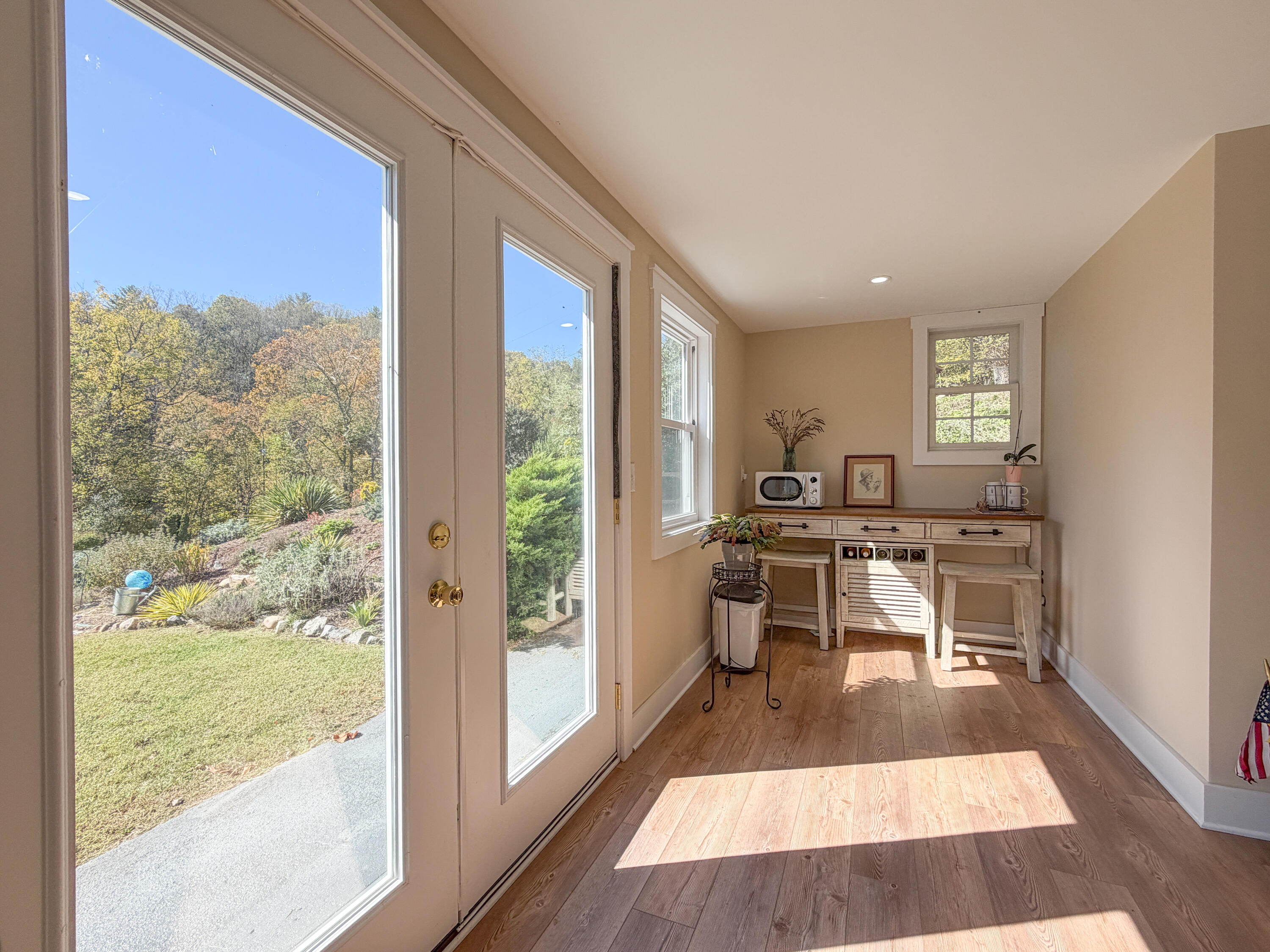 41 Twin Rivers Ln
