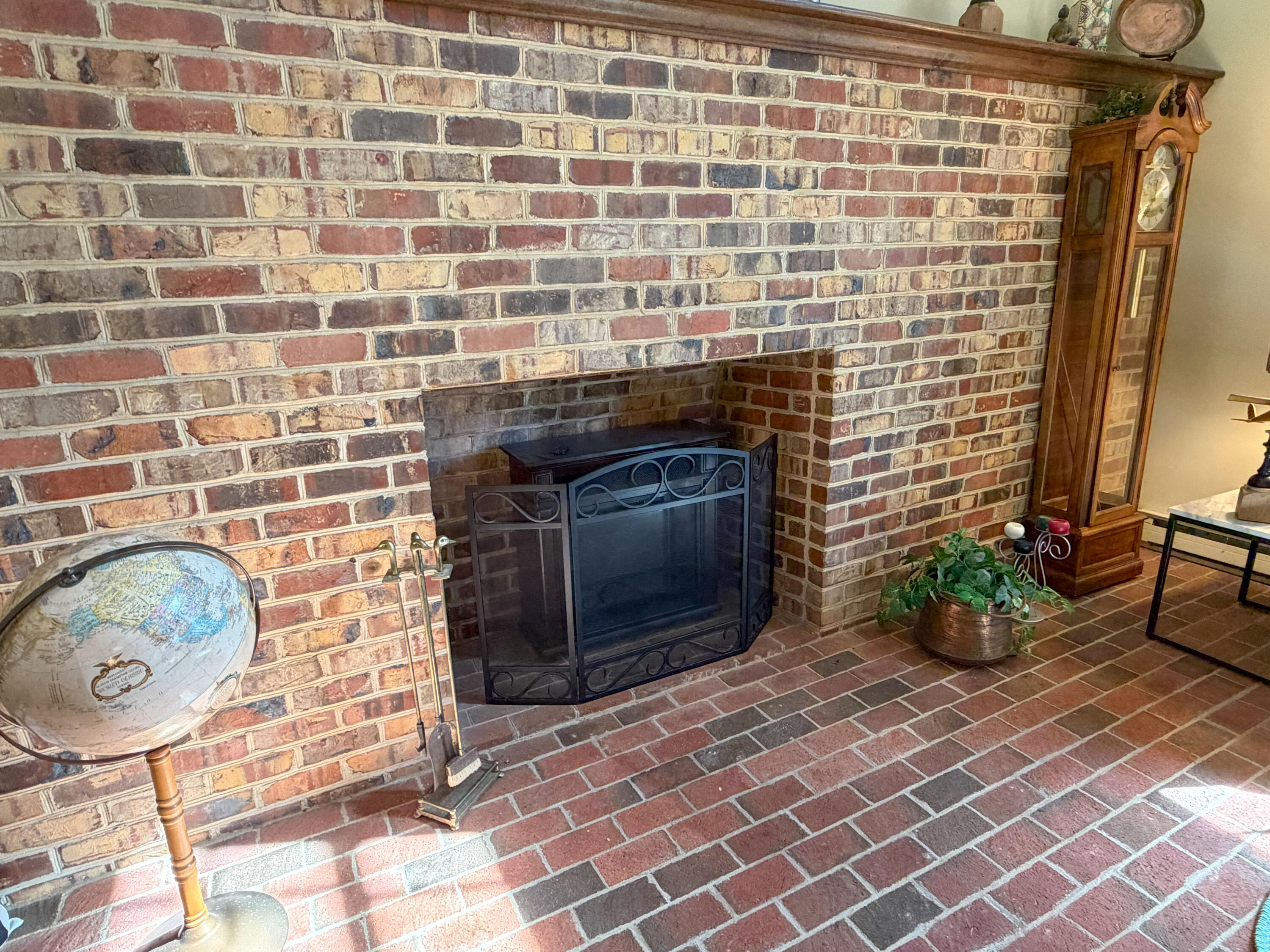 41 Twin Rivers Ln