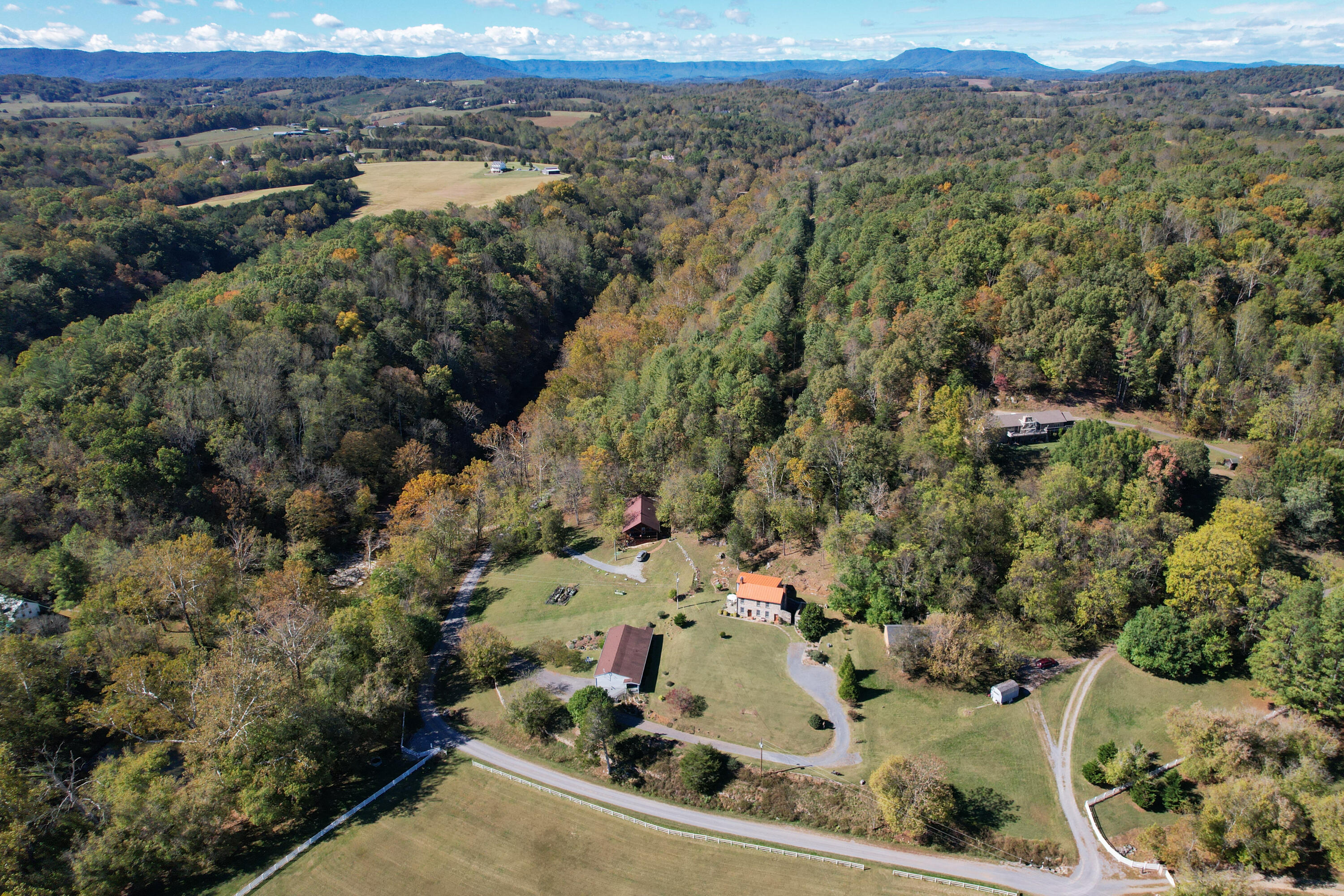 41 Twin Rivers Ln