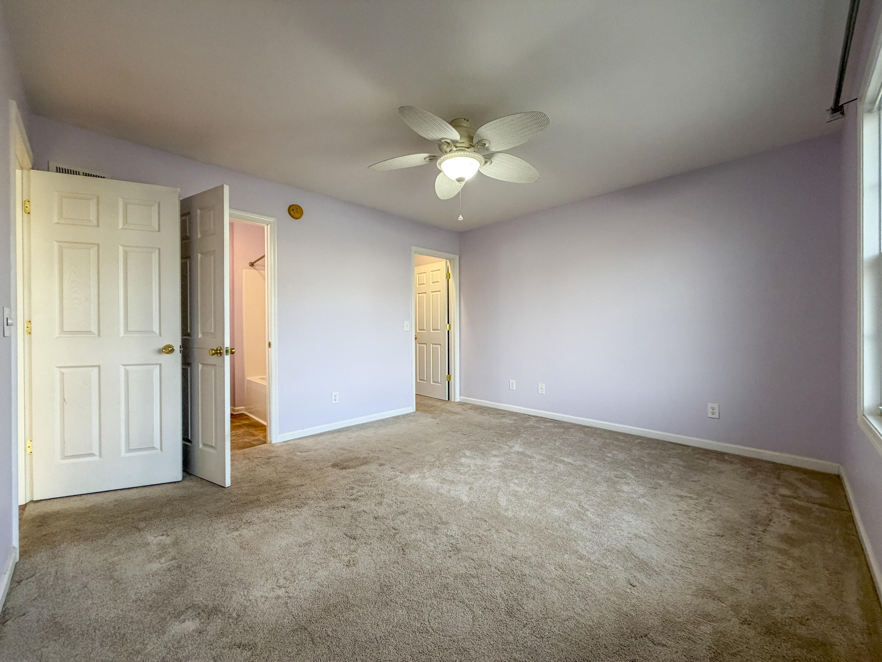 73 Thoroughbred Cir