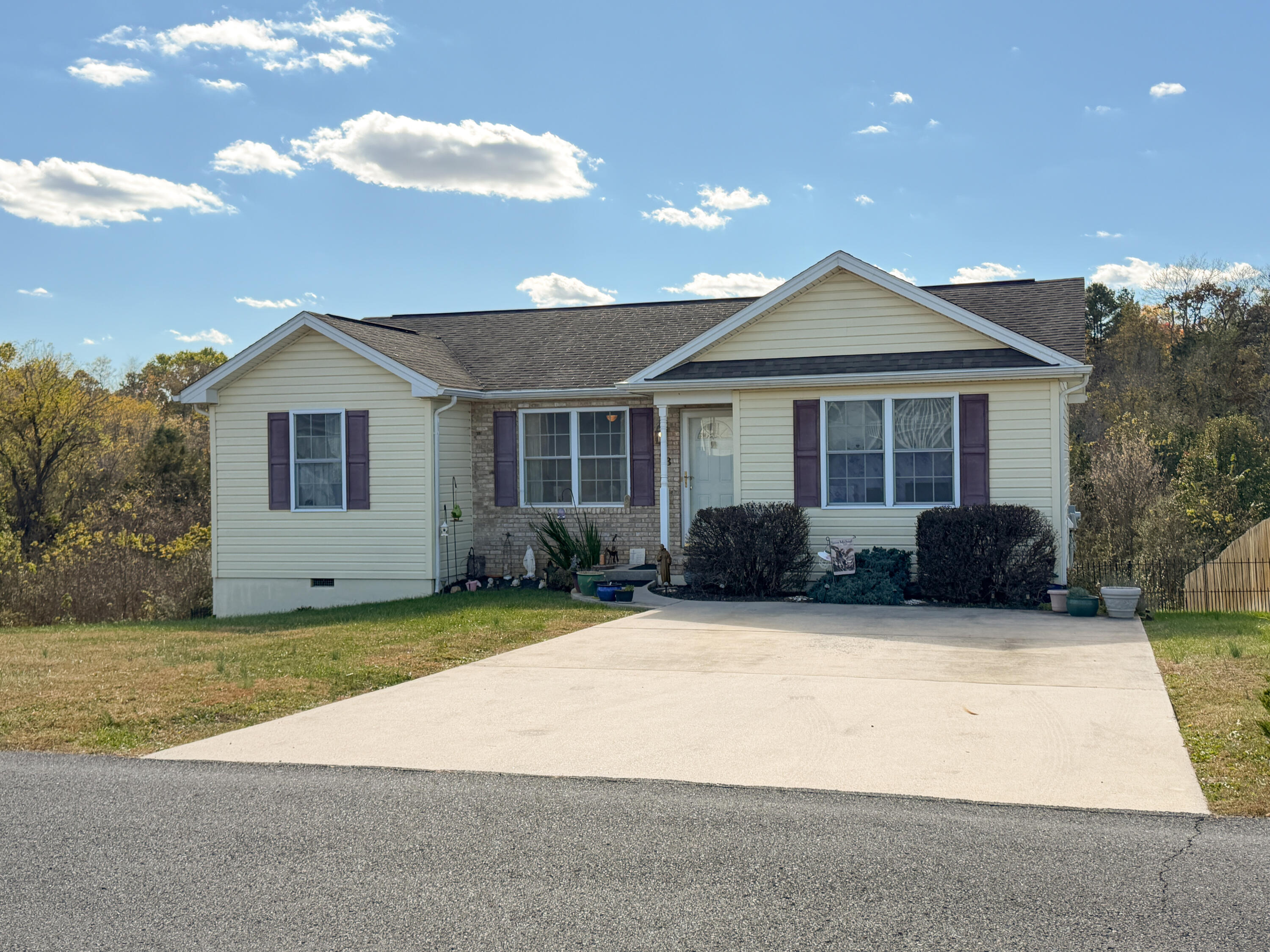 73 Thoroughbred Cir