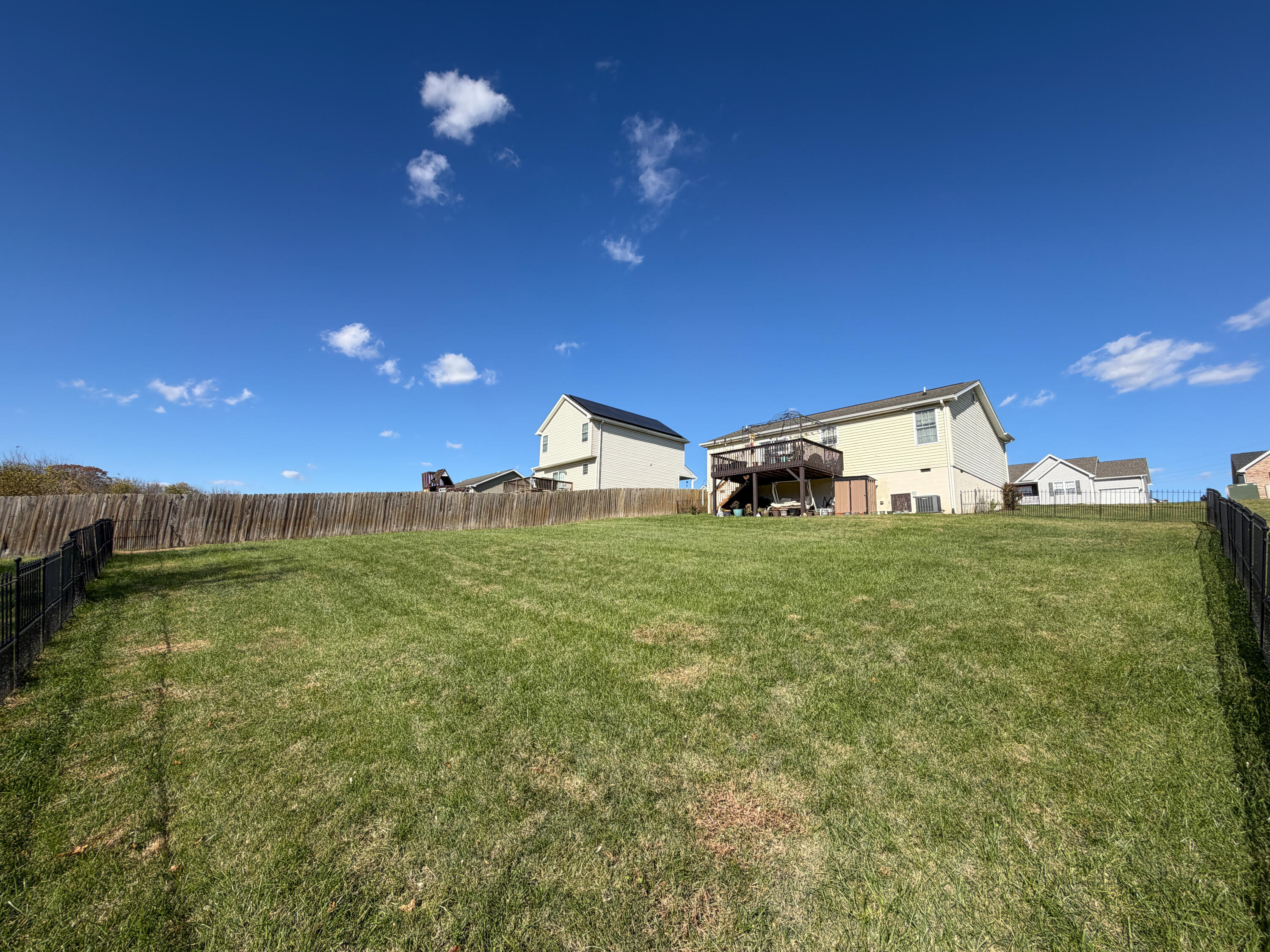 73 Thoroughbred Cir