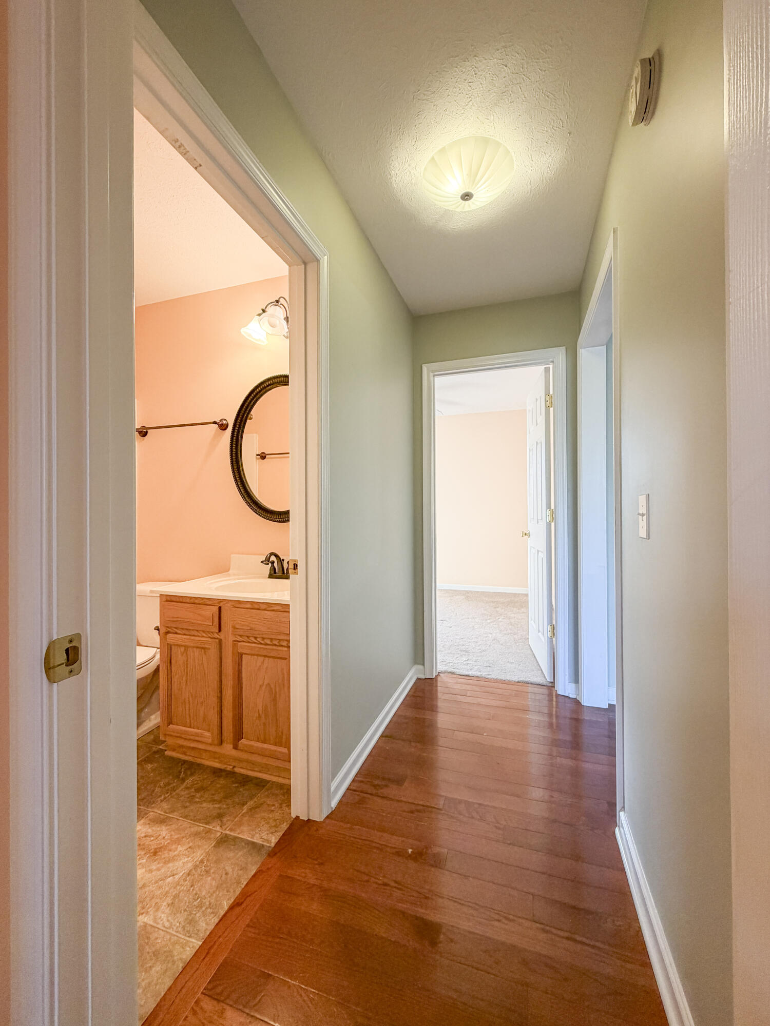 73 Thoroughbred Cir