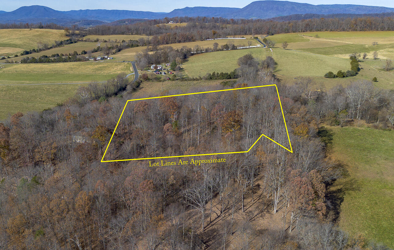 5.67 Acres Still Waters Ln