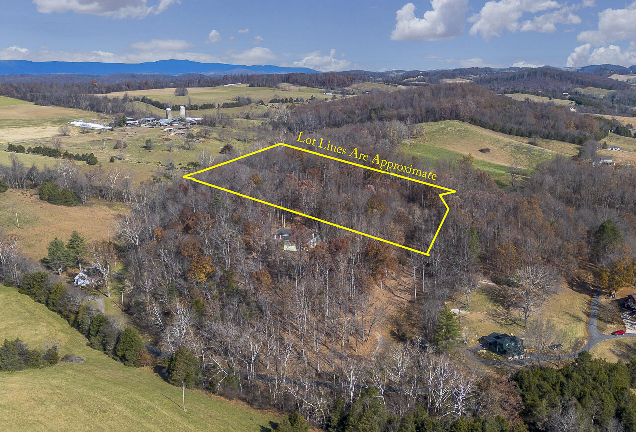 5.67 Acres Still Waters Ln