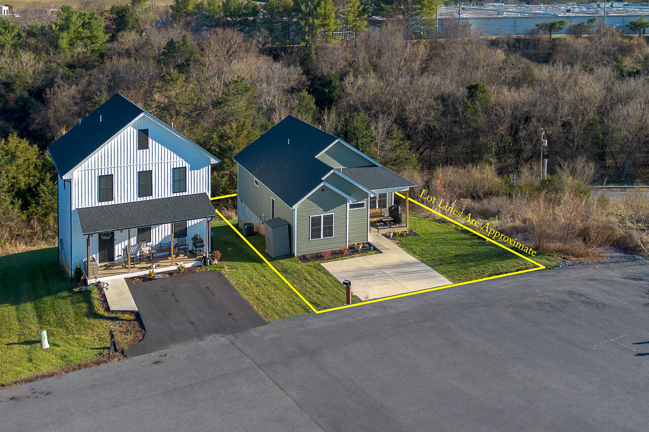 71 Triple Crown Dr