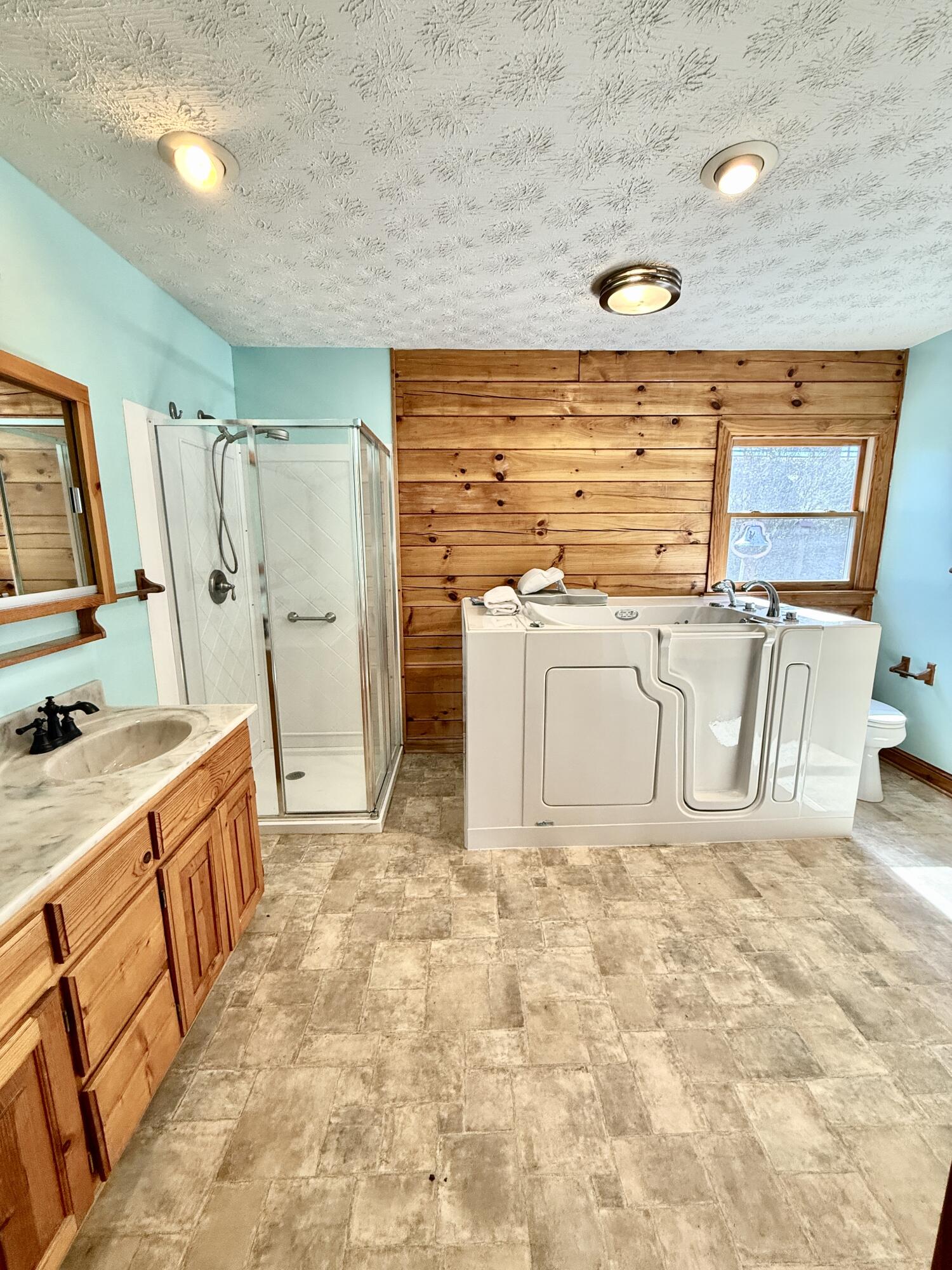 29 Bonnie Brae Ln