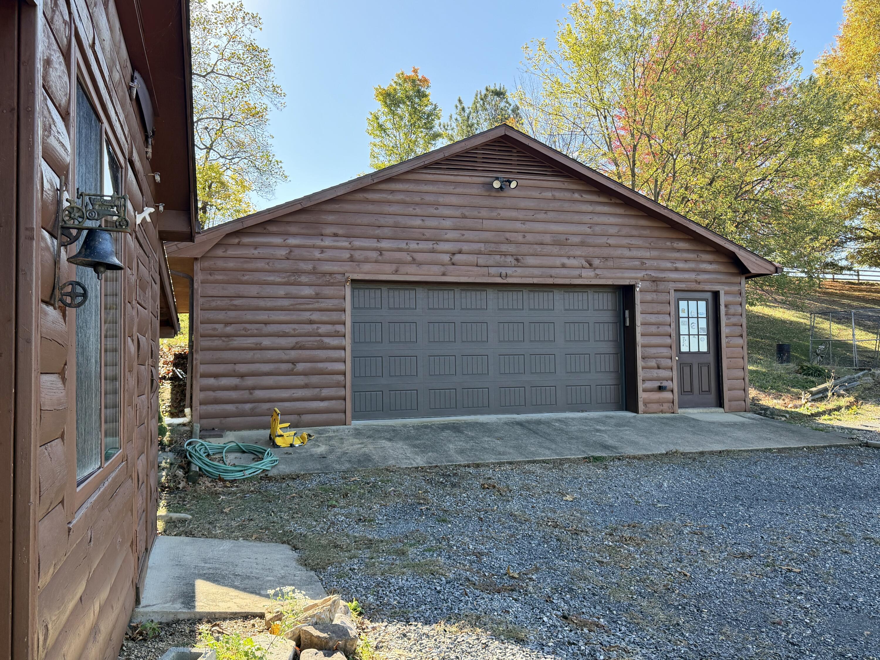 29 Bonnie Brae Ln