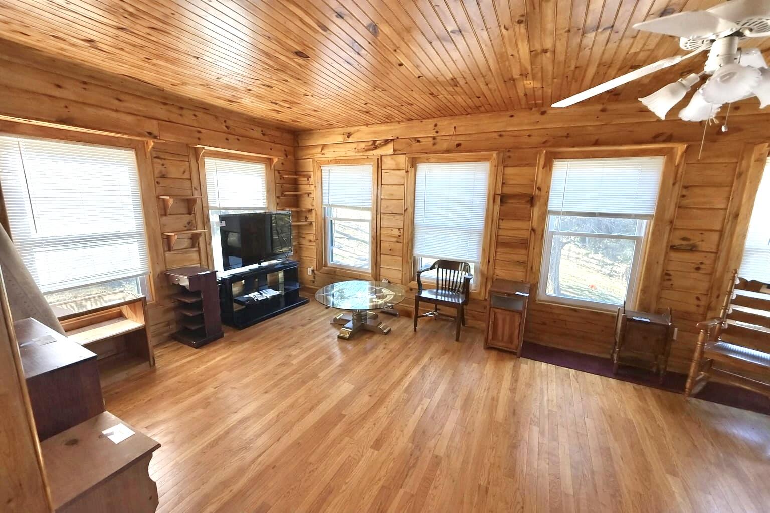 29 Bonnie Brae Ln
